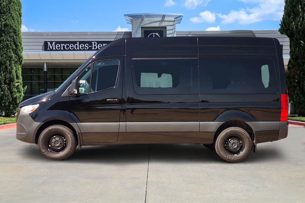 New 2025 Mercedes-Benz Sprinter 2500 Standard Roof 4-Cyl Diesel Van Passenger Van
