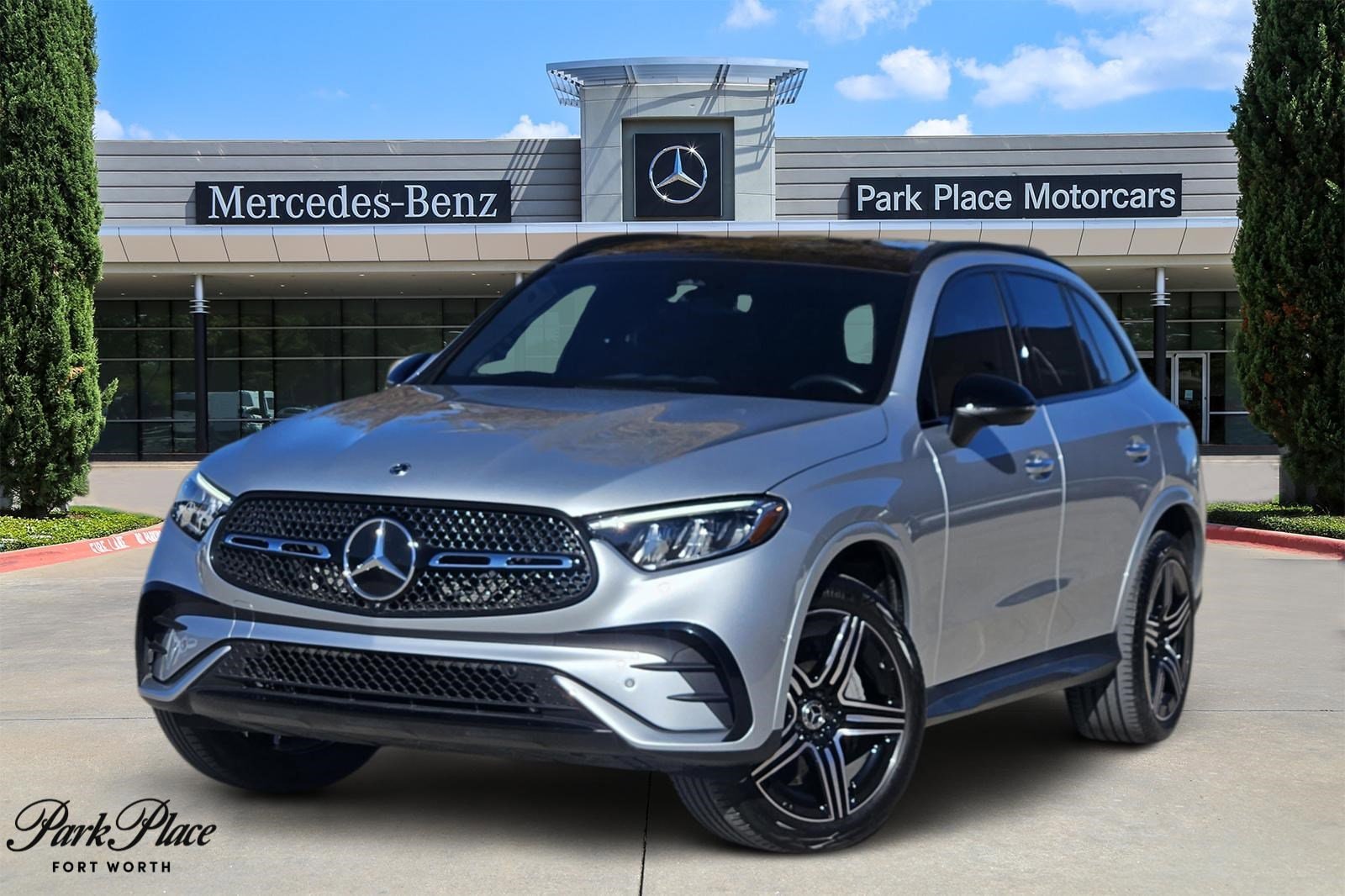 2025 Mercedes-Benz GLC Base's photo