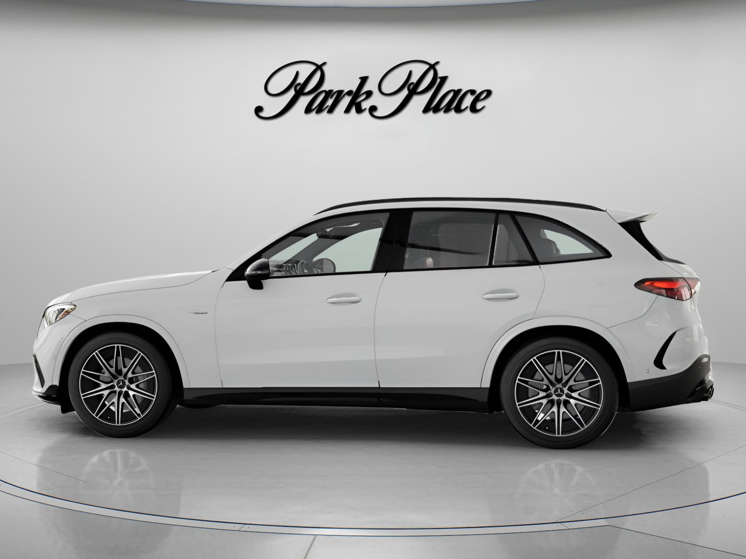 2026 Mercedes-Benz GLC AMG GLC43 - Photo 9