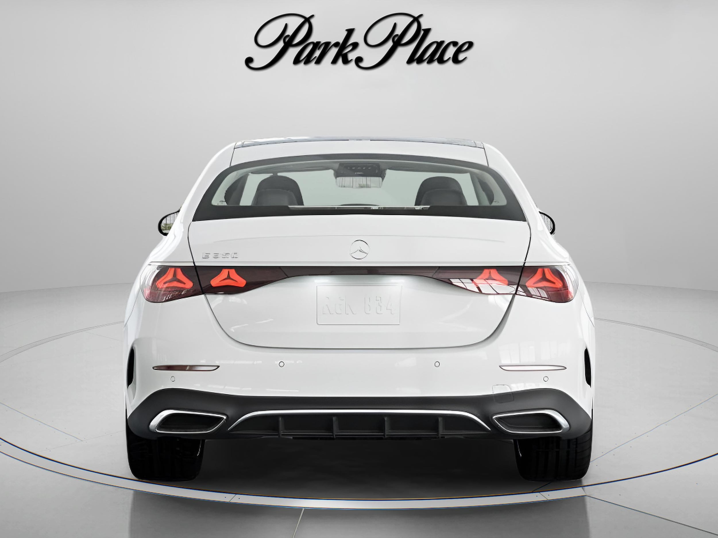 2025 Mercedes-Benz E-Class E350 - Photo 17