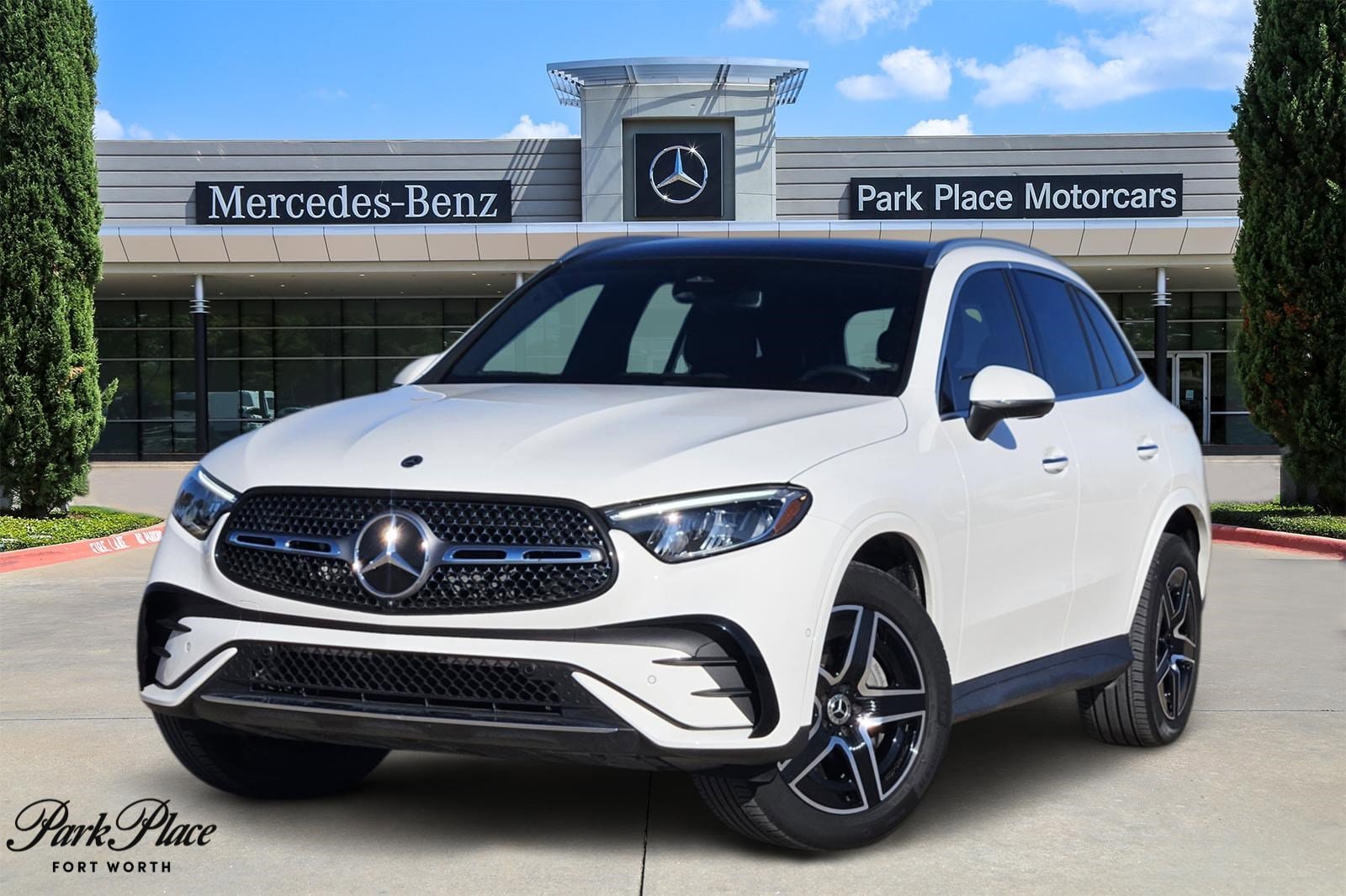2025 Mercedes-Benz GLC Base's photo