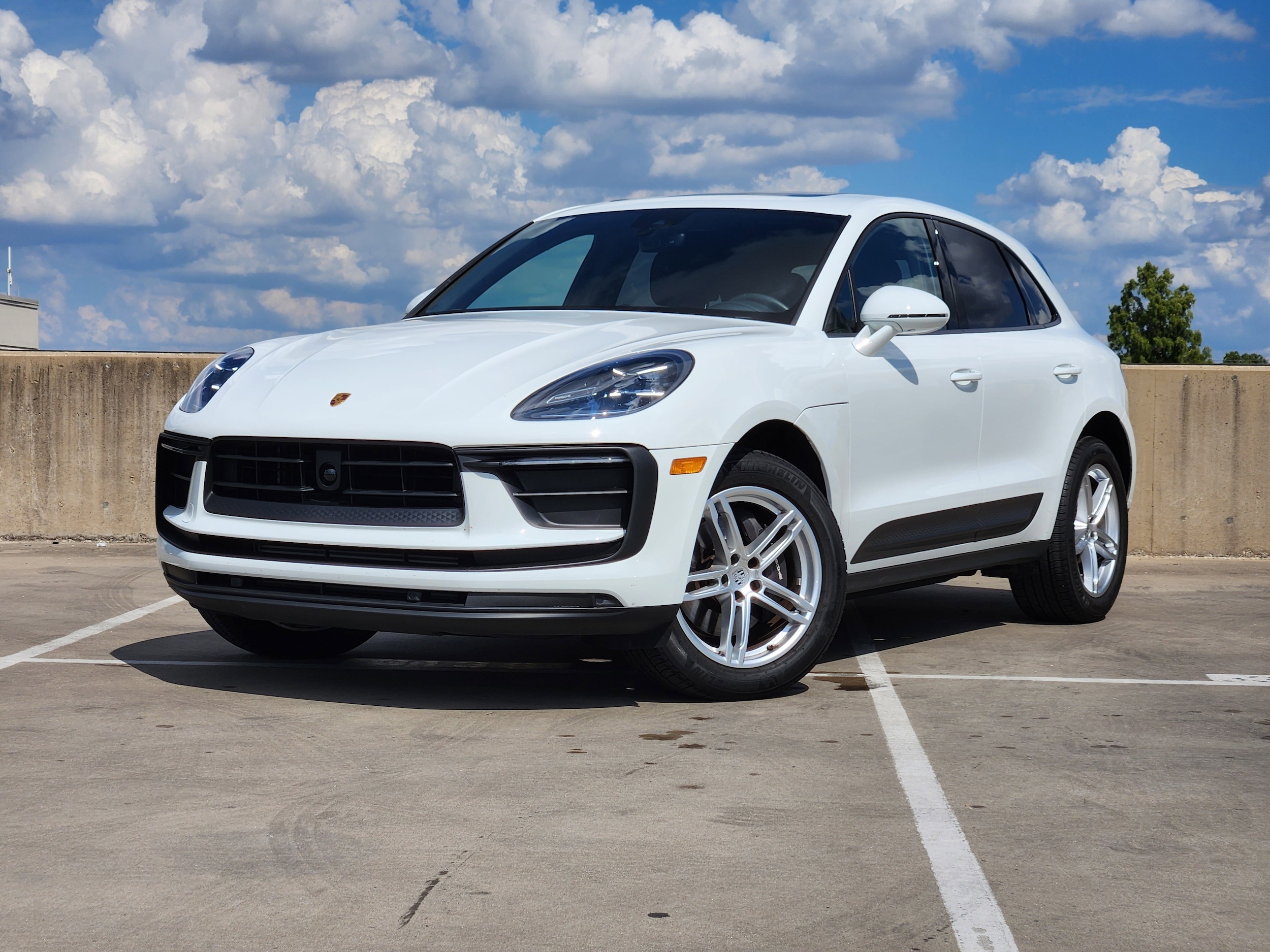 2025 Porsche Macan T