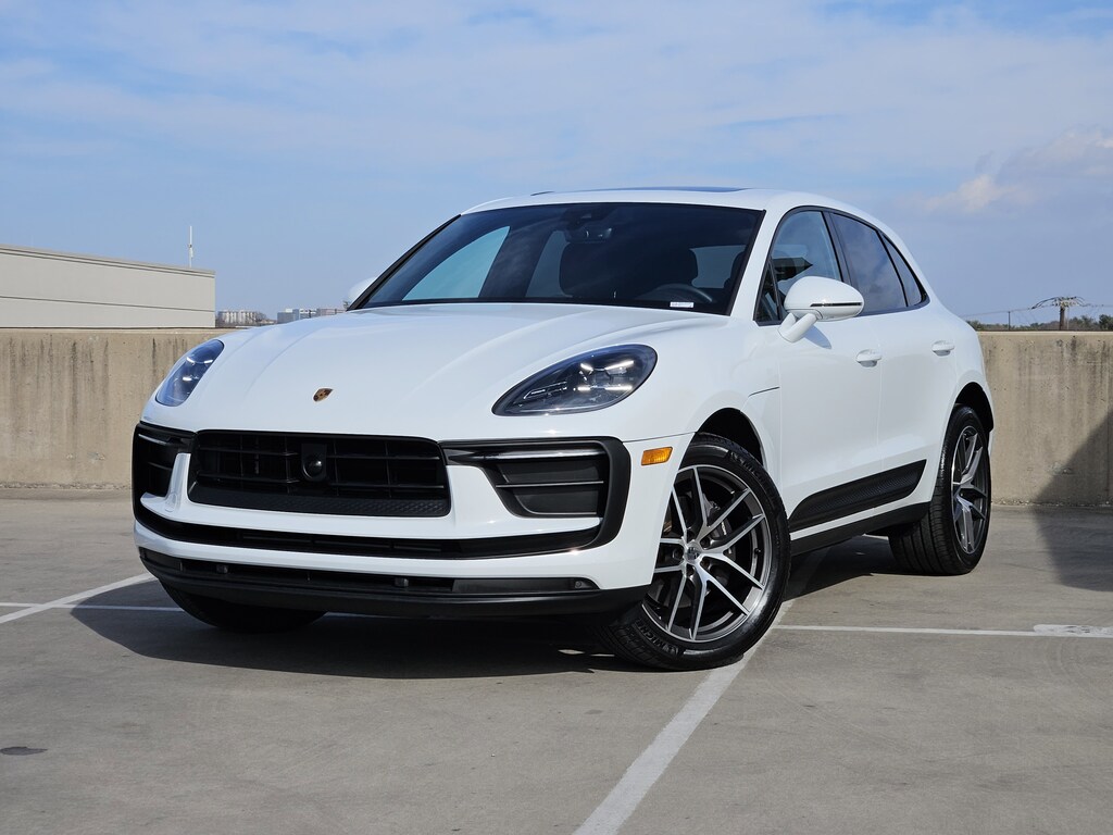 Certified 2025 Porsche Macan 4D Sport Utility