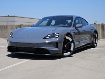 2025 Porsche Taycan GTS 4dr Car