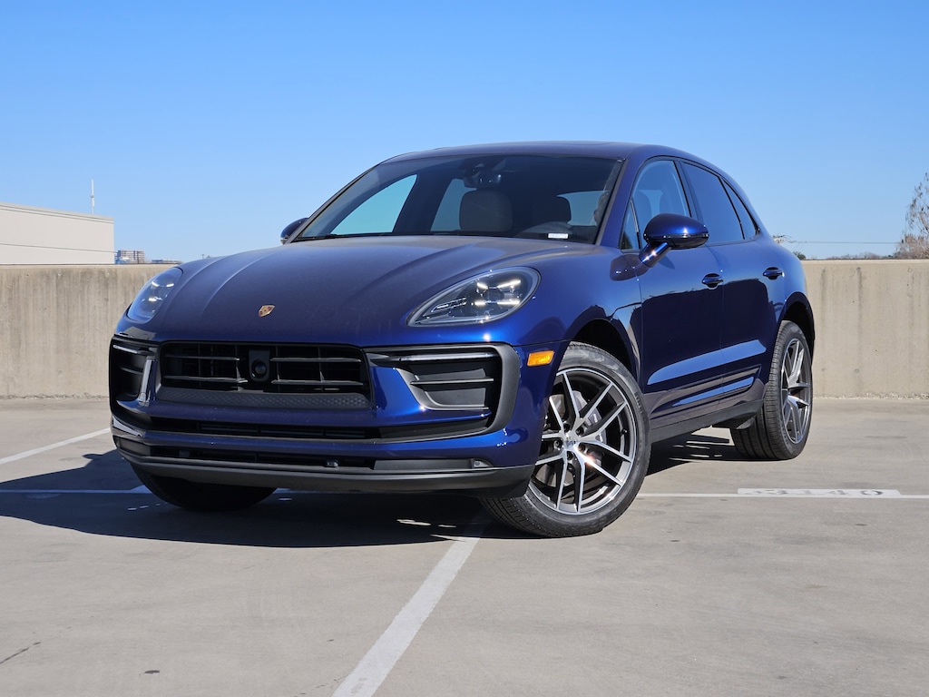 Certified 2025 Porsche Macan 4D Sport Utility
