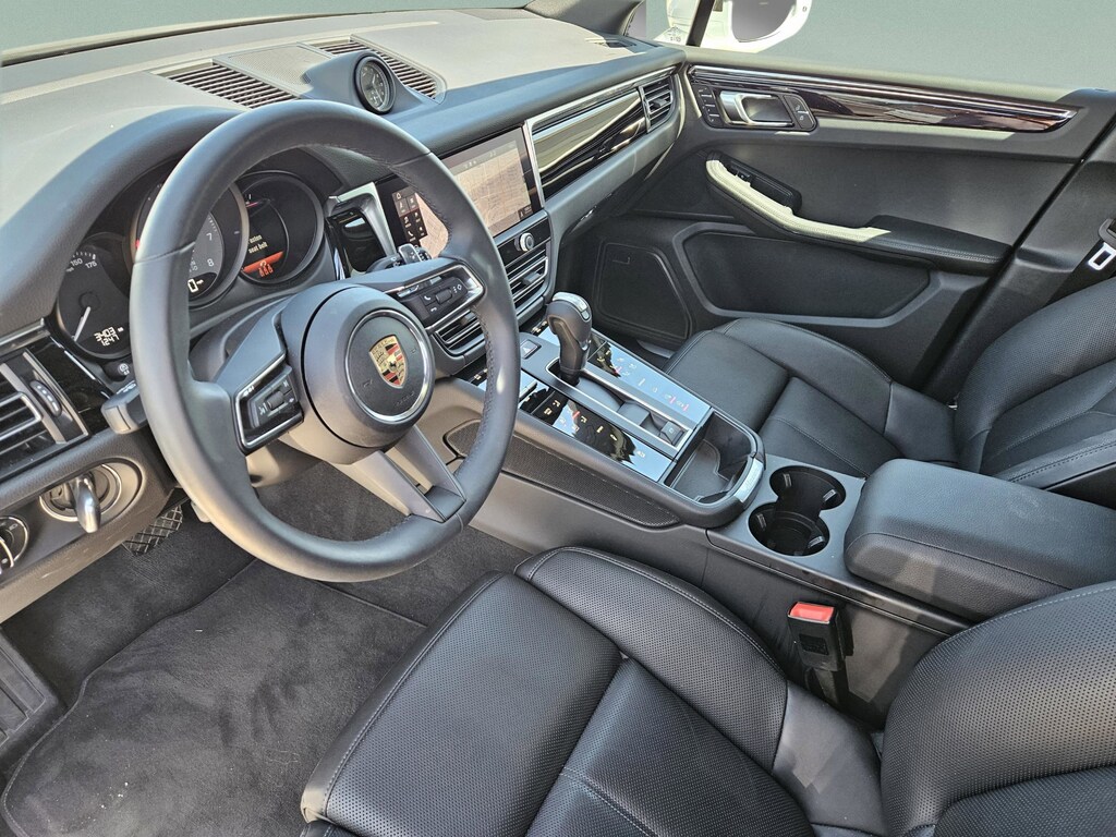 Certified 2025 Porsche Macan S 4D Sport Utility