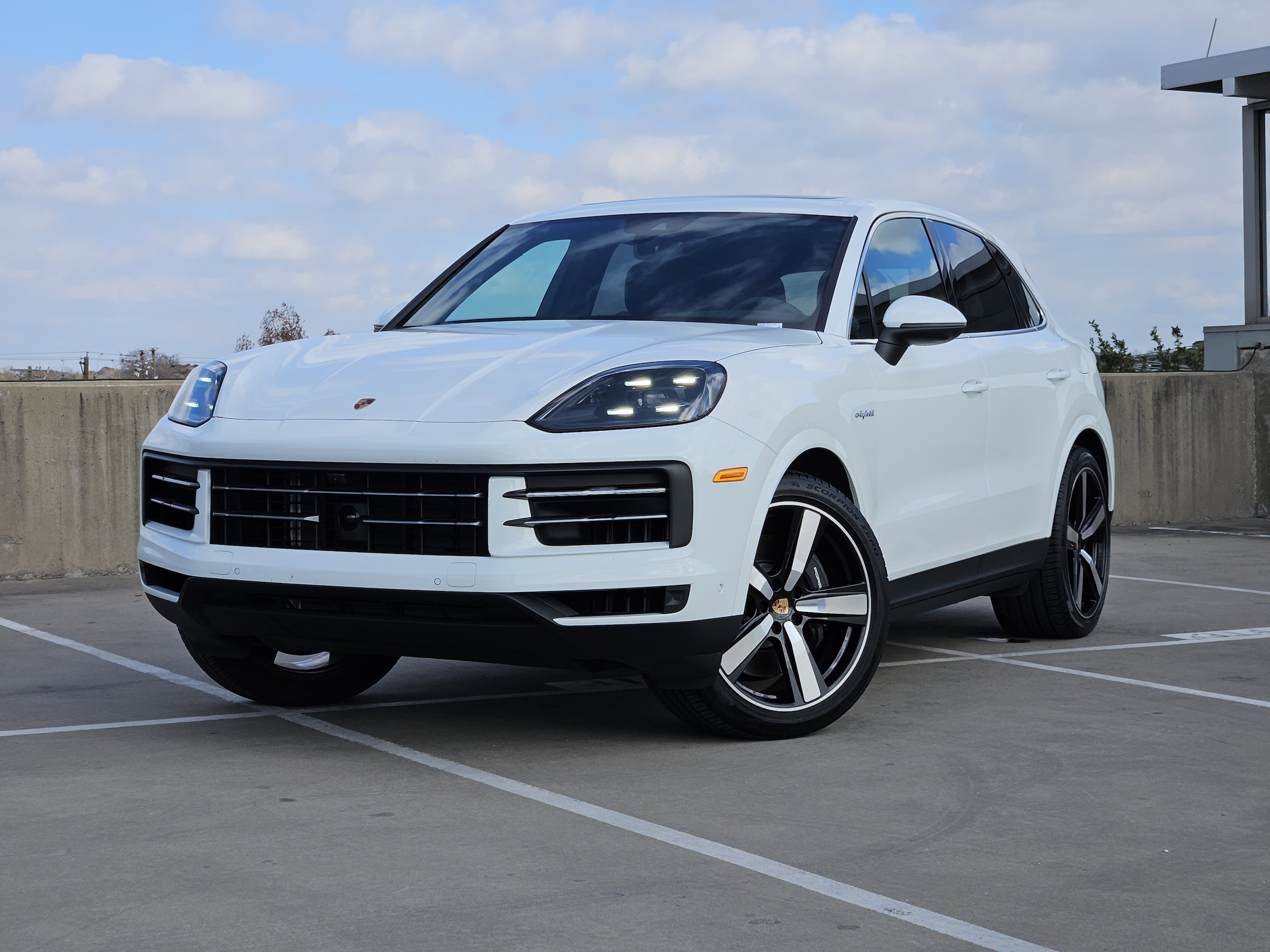 2025 Porsche Cayenne E-Hybrid's photo