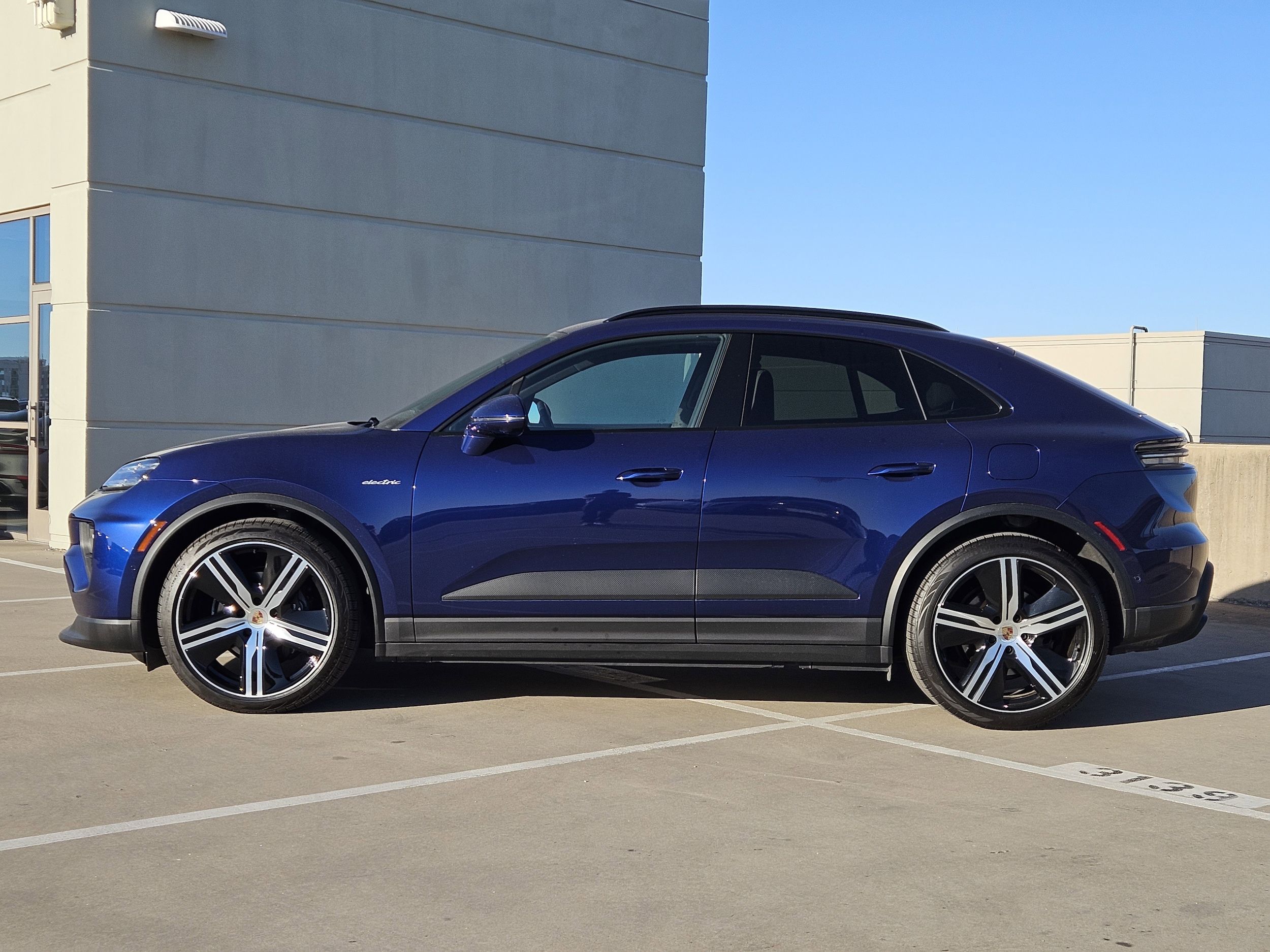 Certified 2024 Porsche Macan Base with VIN WP1AA2XA9RL003353 for sale in Dallas, TX