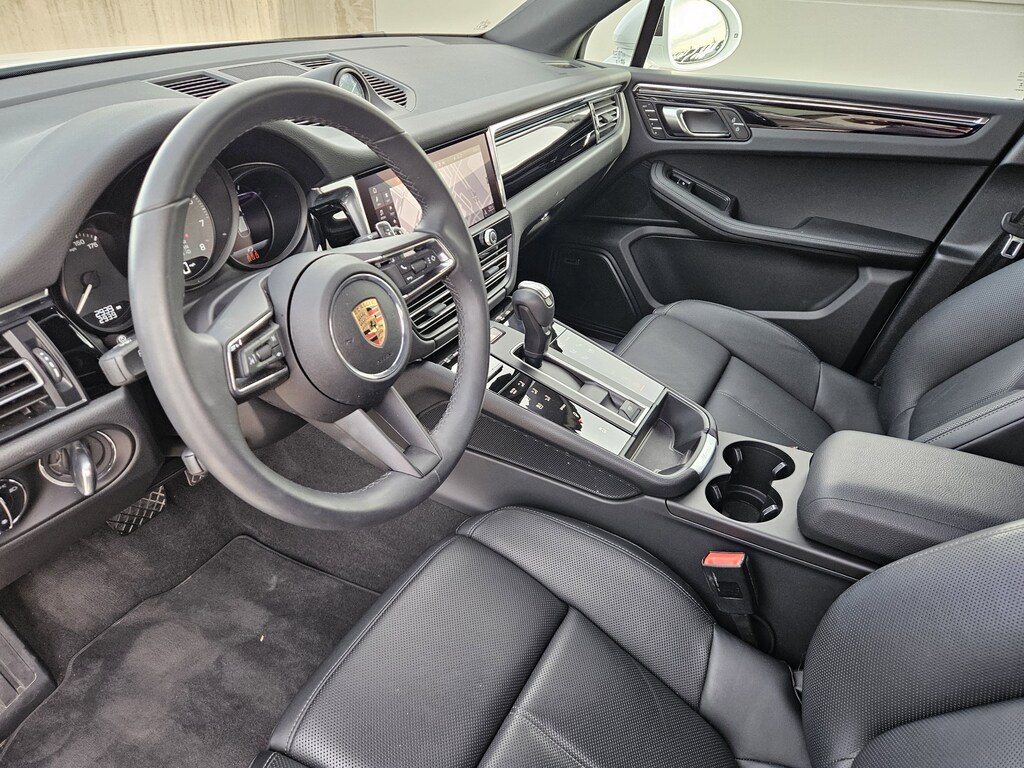 Certified 2025 Porsche Macan S 4D Sport Utility