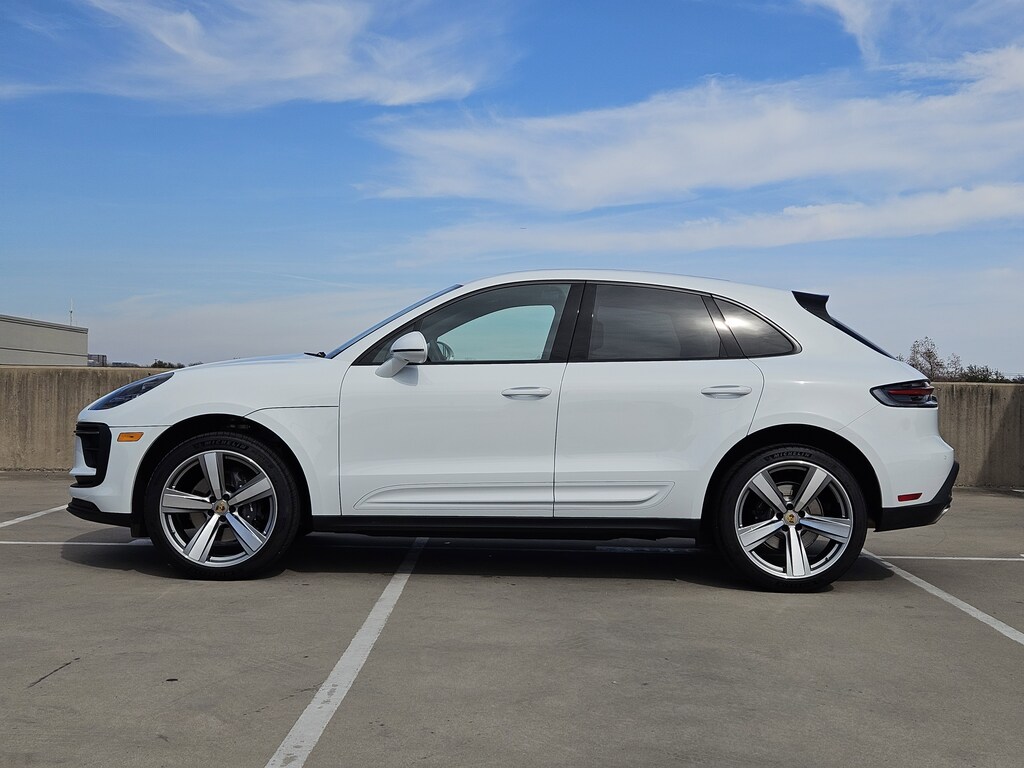 Certified 2025 Porsche Macan 4D Sport Utility