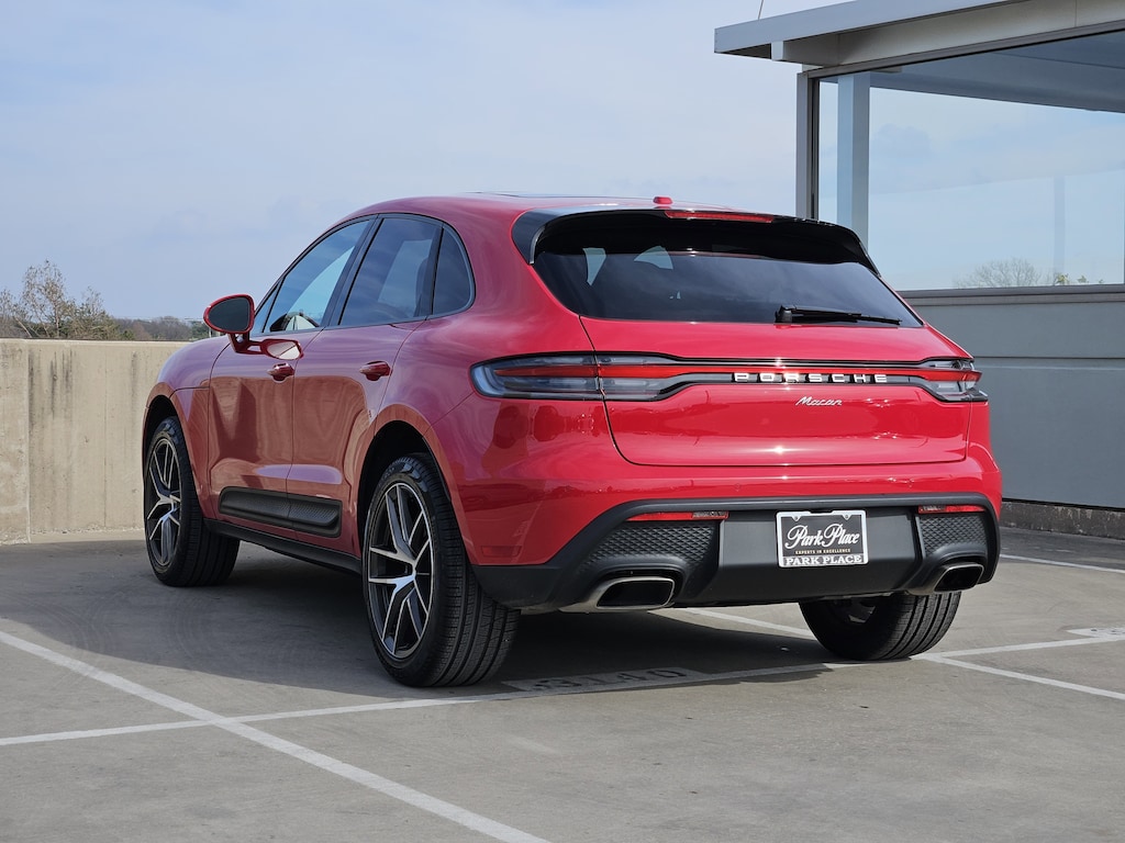 Certified 2025 Porsche Macan 4D Sport Utility