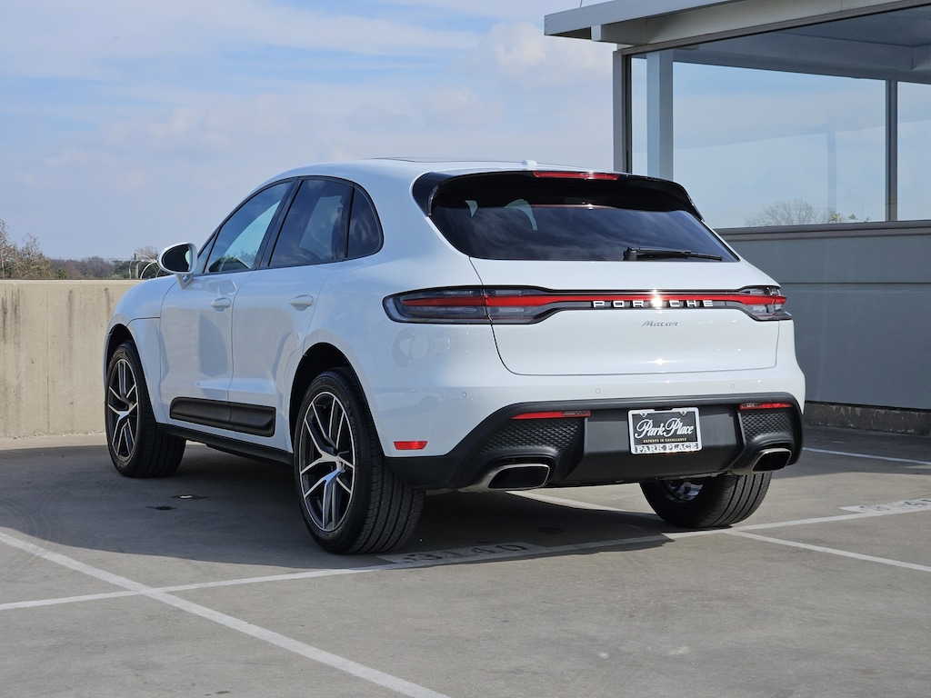 Certified 2025 Porsche Macan 4D Sport Utility
