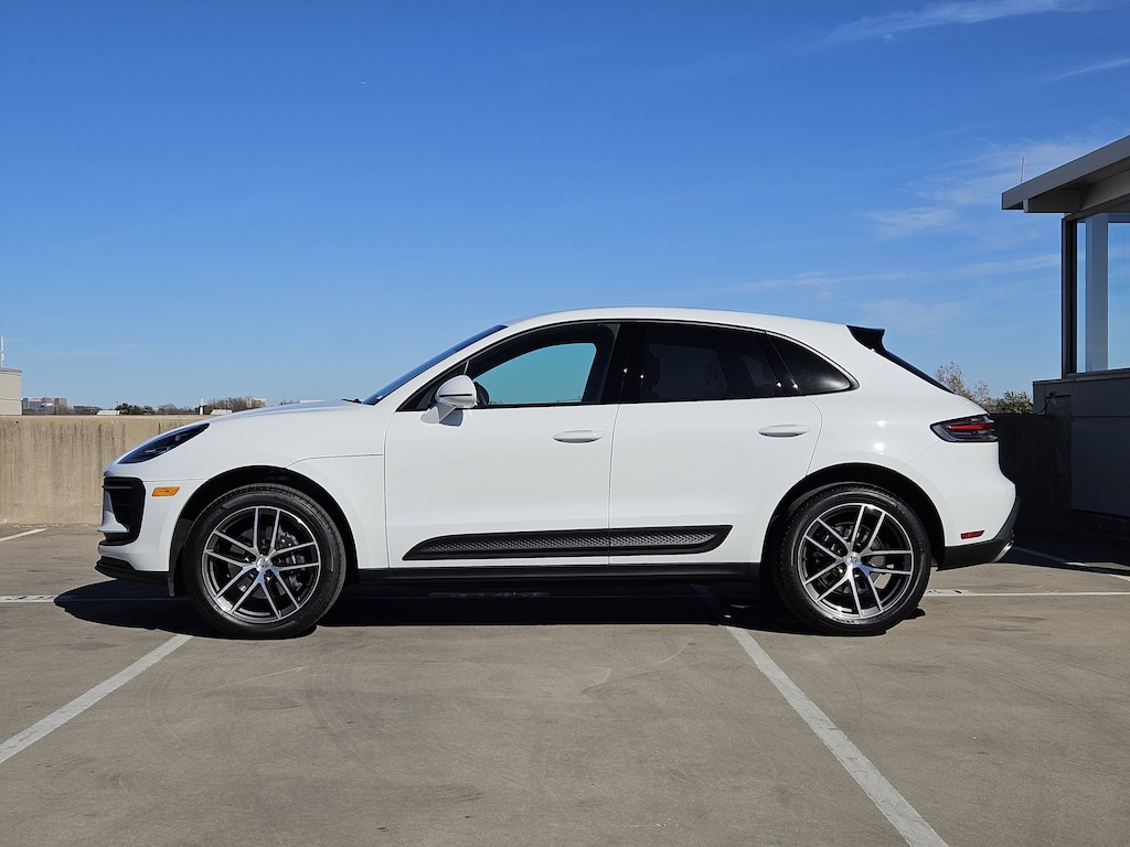 Certified 2025 Porsche Macan 4D Sport Utility