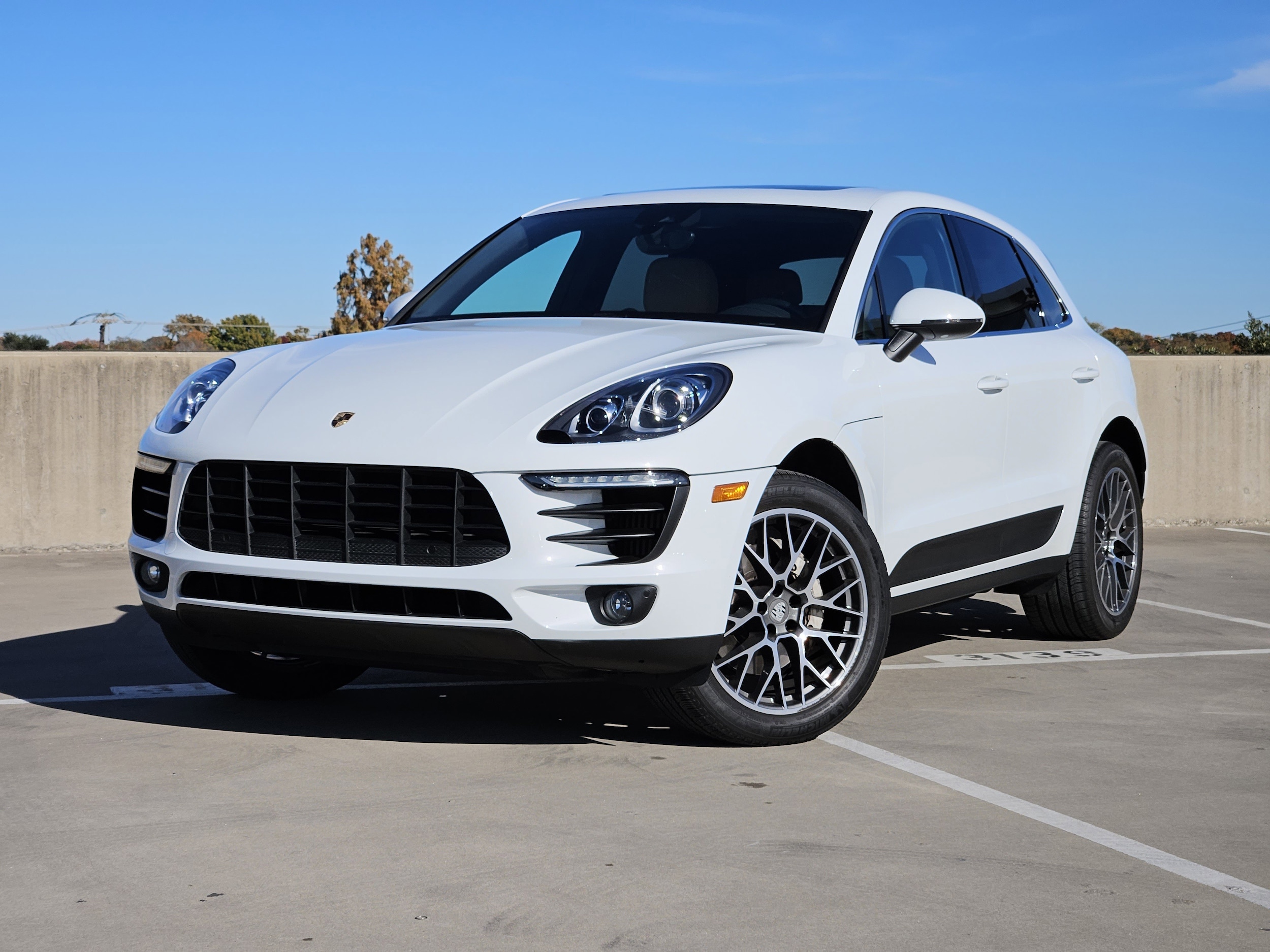 2017 Porsche Macan S's photo