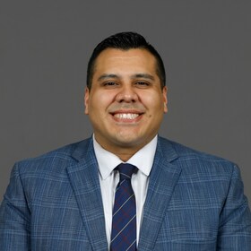 Staff member Omar Espinoza from ID_40361e