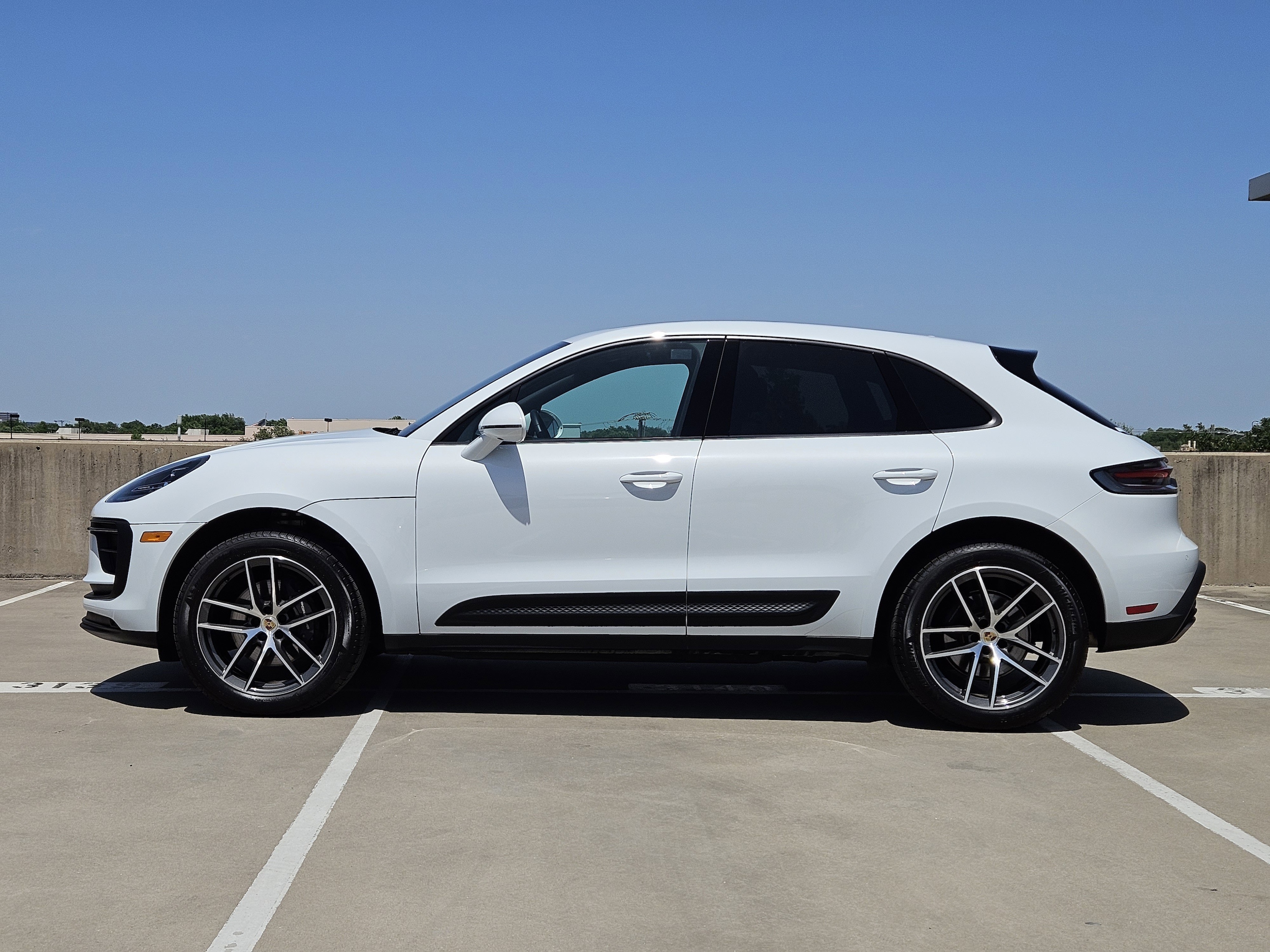 Certified 2024 Porsche Macan T with VIN WP1AA2A5XRLB17490 for sale in Dallas, TX