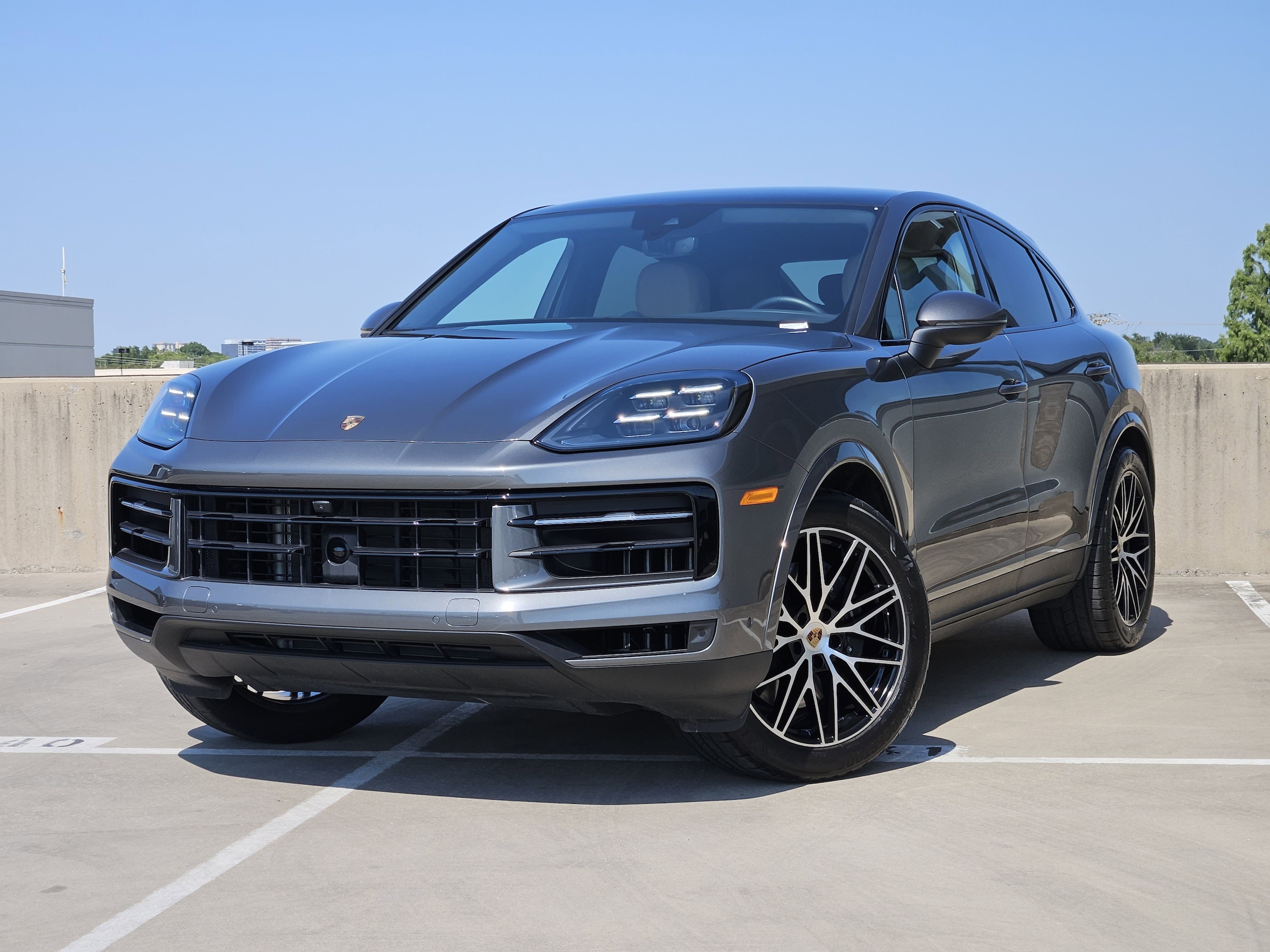 2025 Porsche Cayenne Coup Base's photo