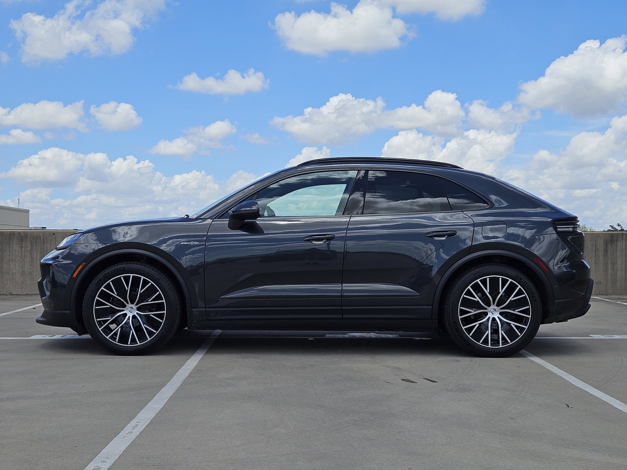 Certified 2024 Porsche Macan Base with VIN WP1AA2XA9RL003692 for sale in Dallas, TX