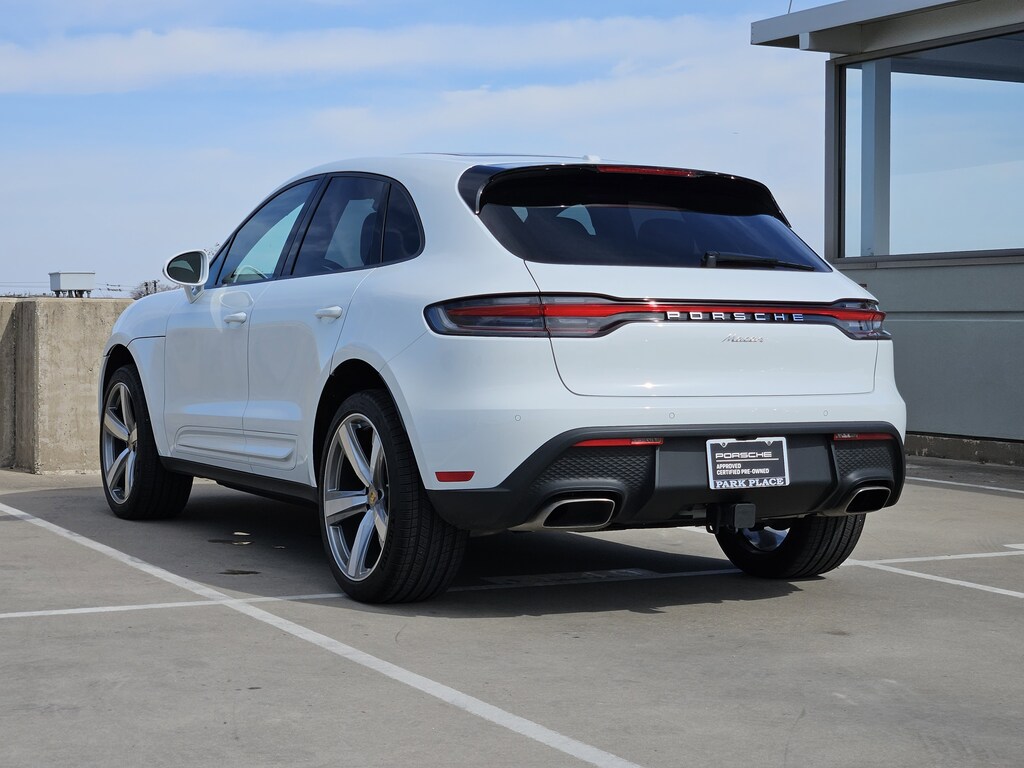 Certified 2025 Porsche Macan 4D Sport Utility