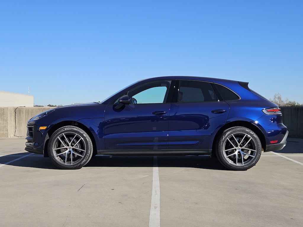 Certified 2025 Porsche Macan 4D Sport Utility