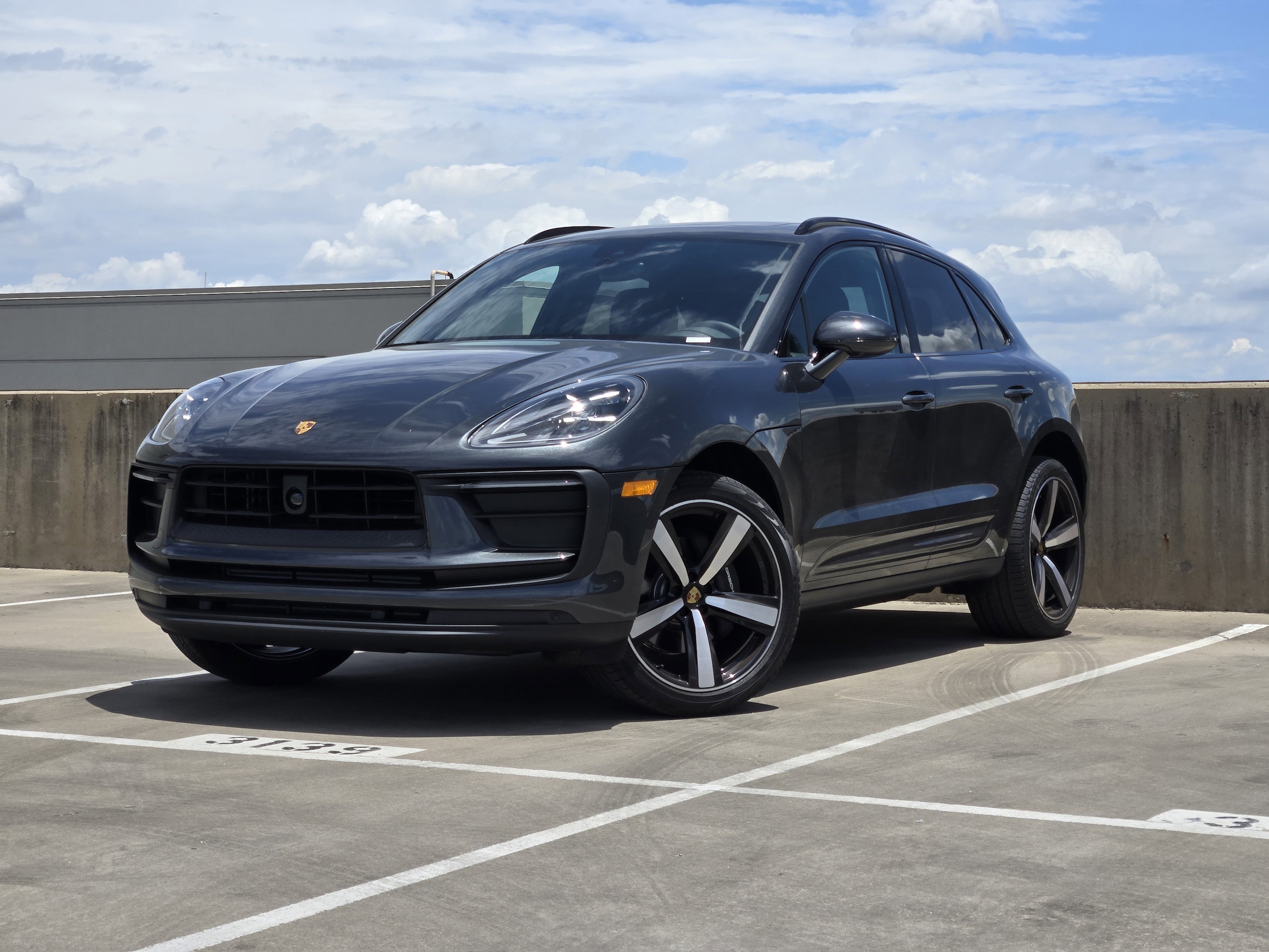 2025 Porsche Macan SUV 