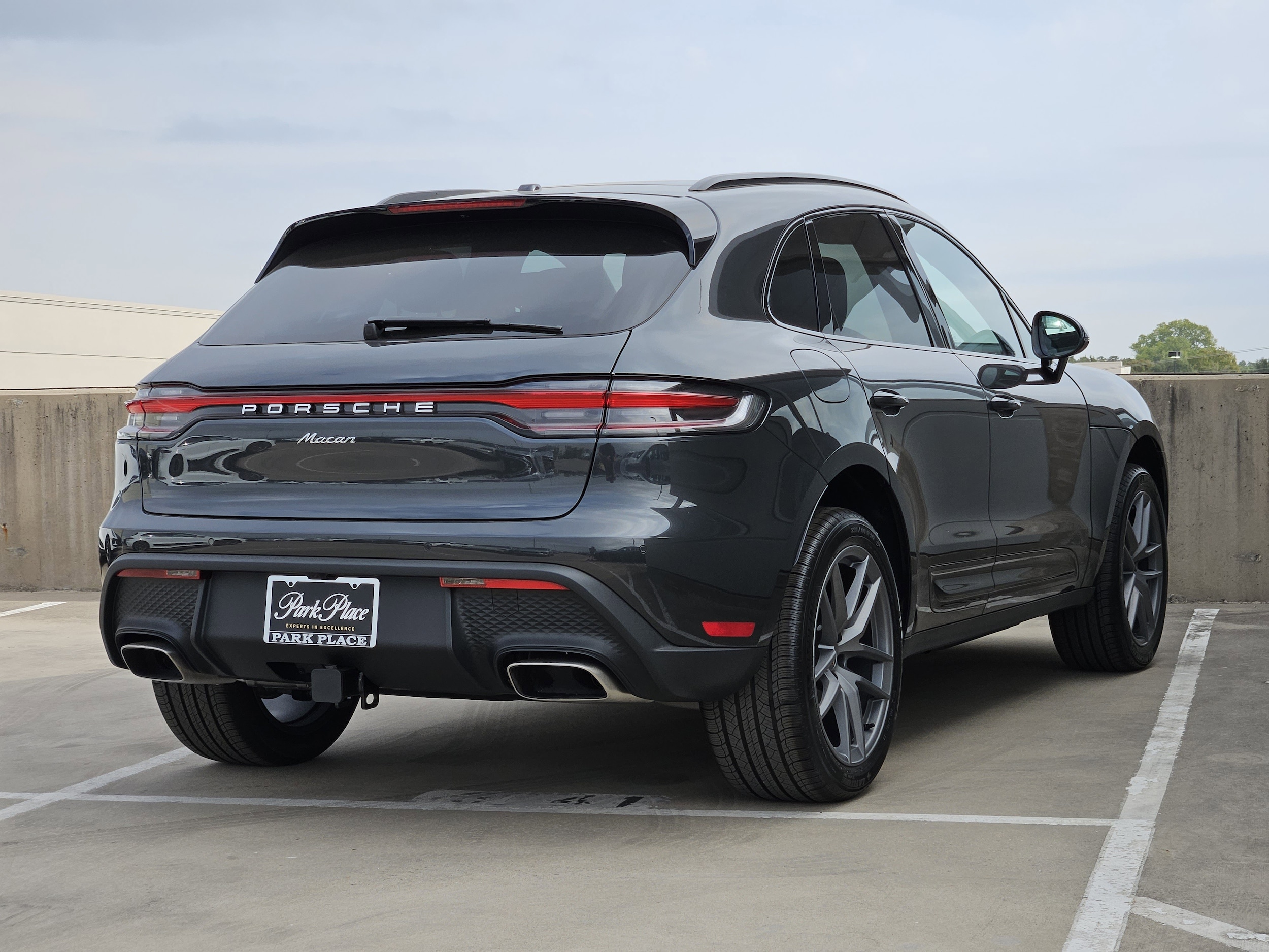 2026 Porsche Macan - Photo 7