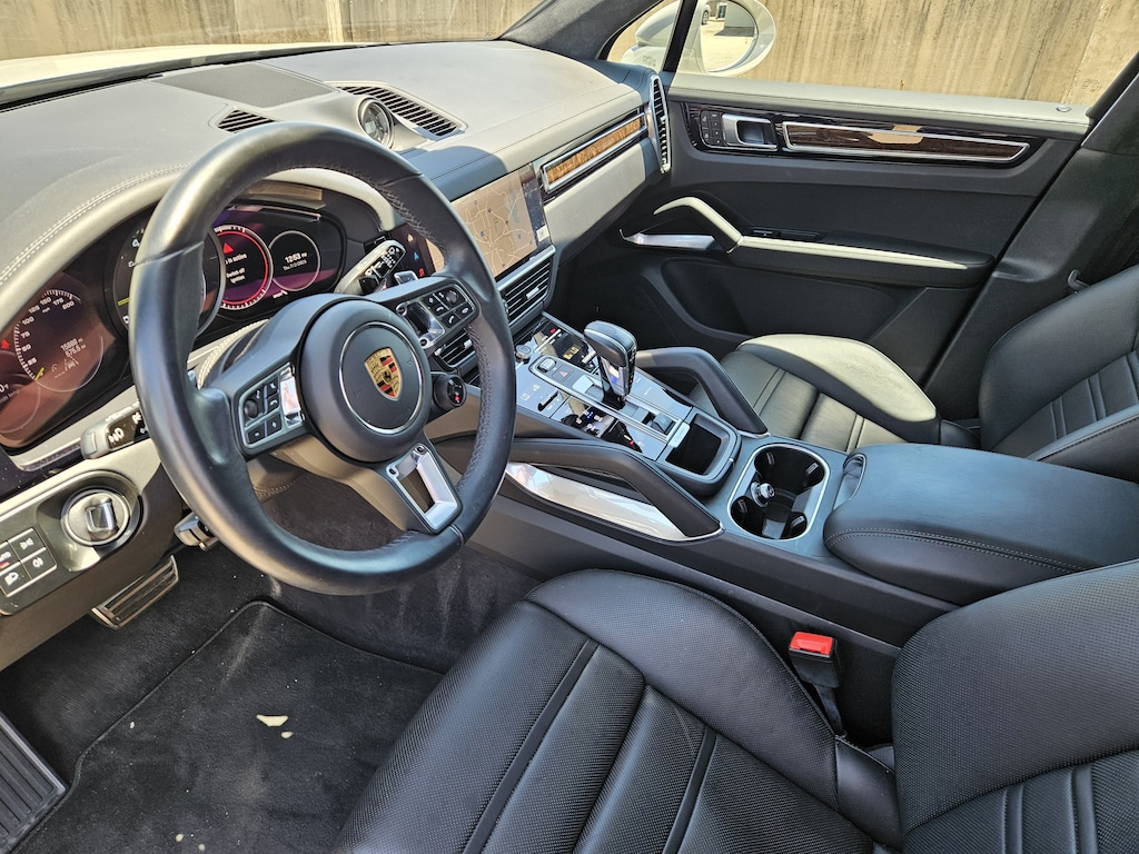 Certified 2023 Porsche Cayenne Turbo S E-Hybrid SUV