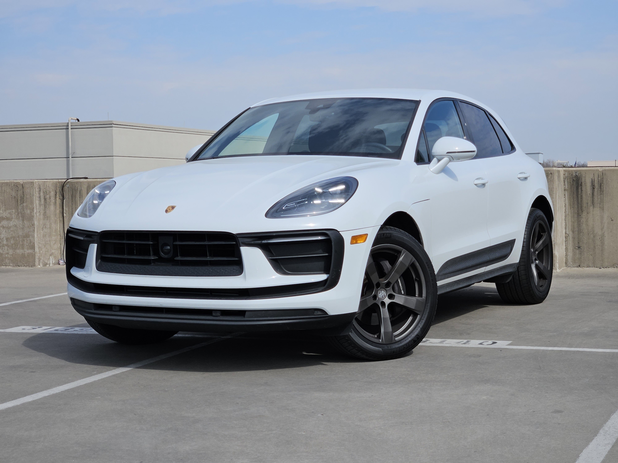 2025 Porsche Macan SUV 