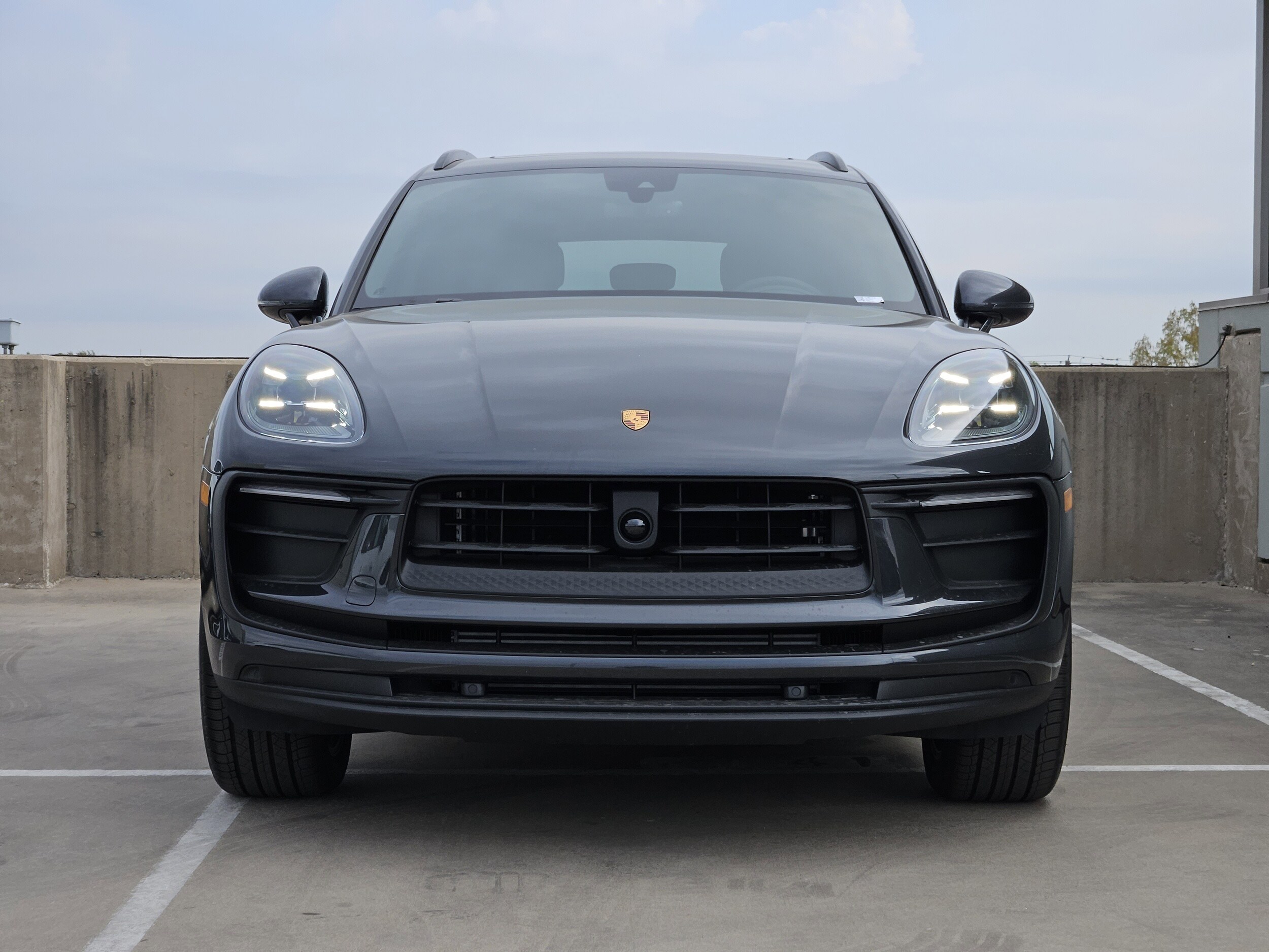 2026 Porsche Macan - Photo 10