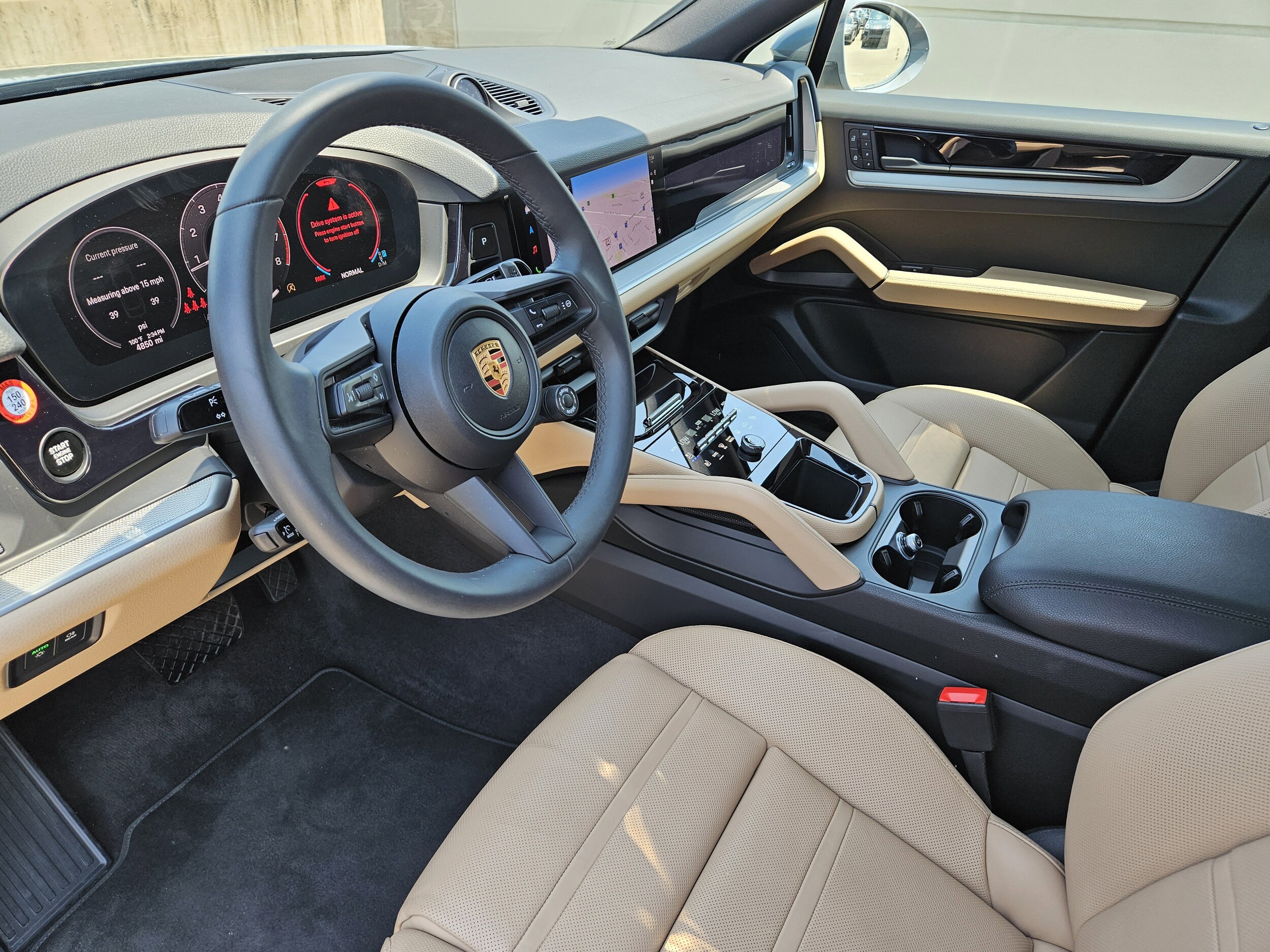 2025 Porsche Cayenne Coupe photo 3