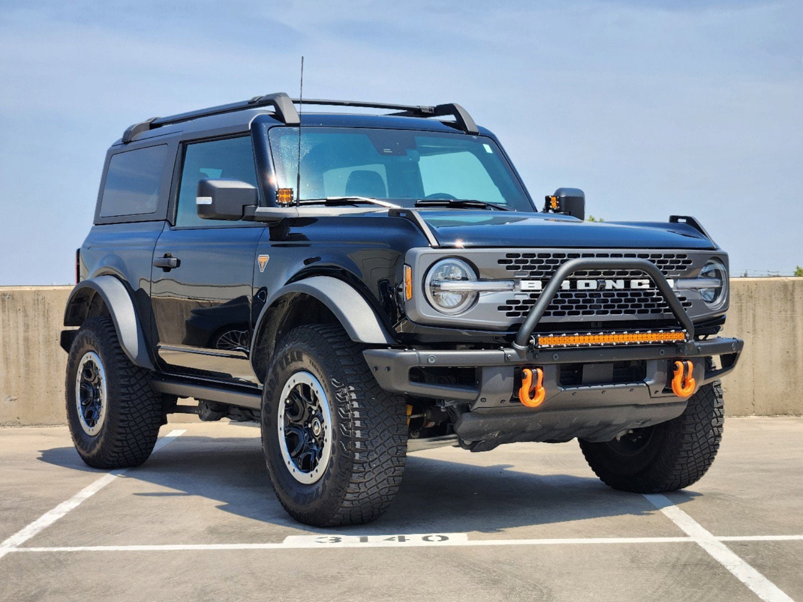 Used 2022 Ford Bronco 2-Door Badlands with VIN 1FMDE5CP7NLB44834 for sale in Dallas, TX