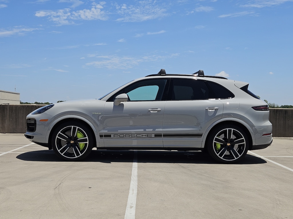 Certified 2023 Porsche Cayenne Turbo S E-Hybrid SUV