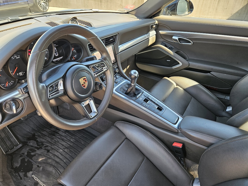 Certified 2017 Porsche 911 Targa 4S Coupe