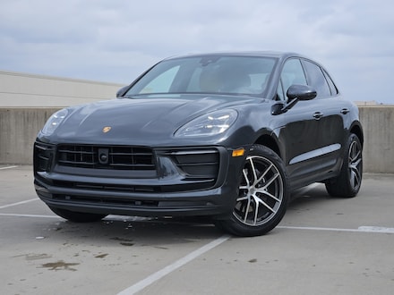 2025 Porsche Macan SUV