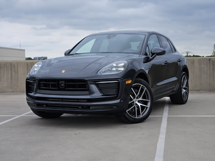 2025 Porsche Macan SUV