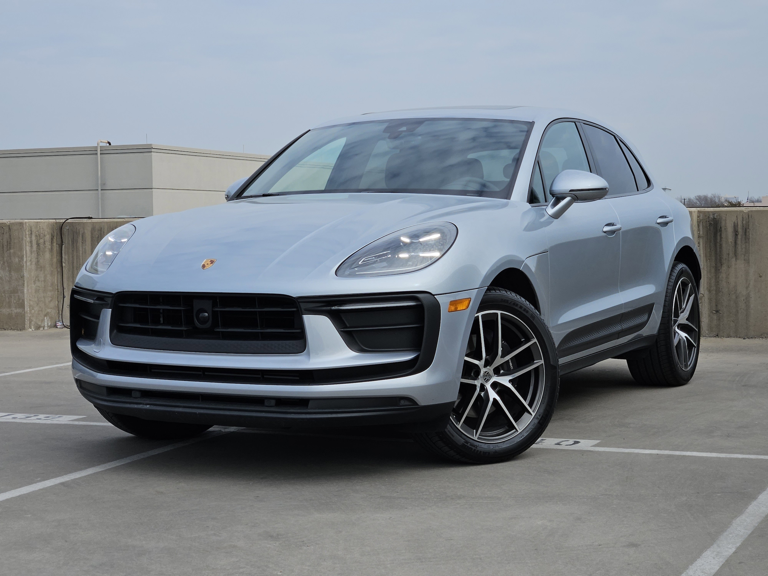 2025 Porsche Macan SUV 