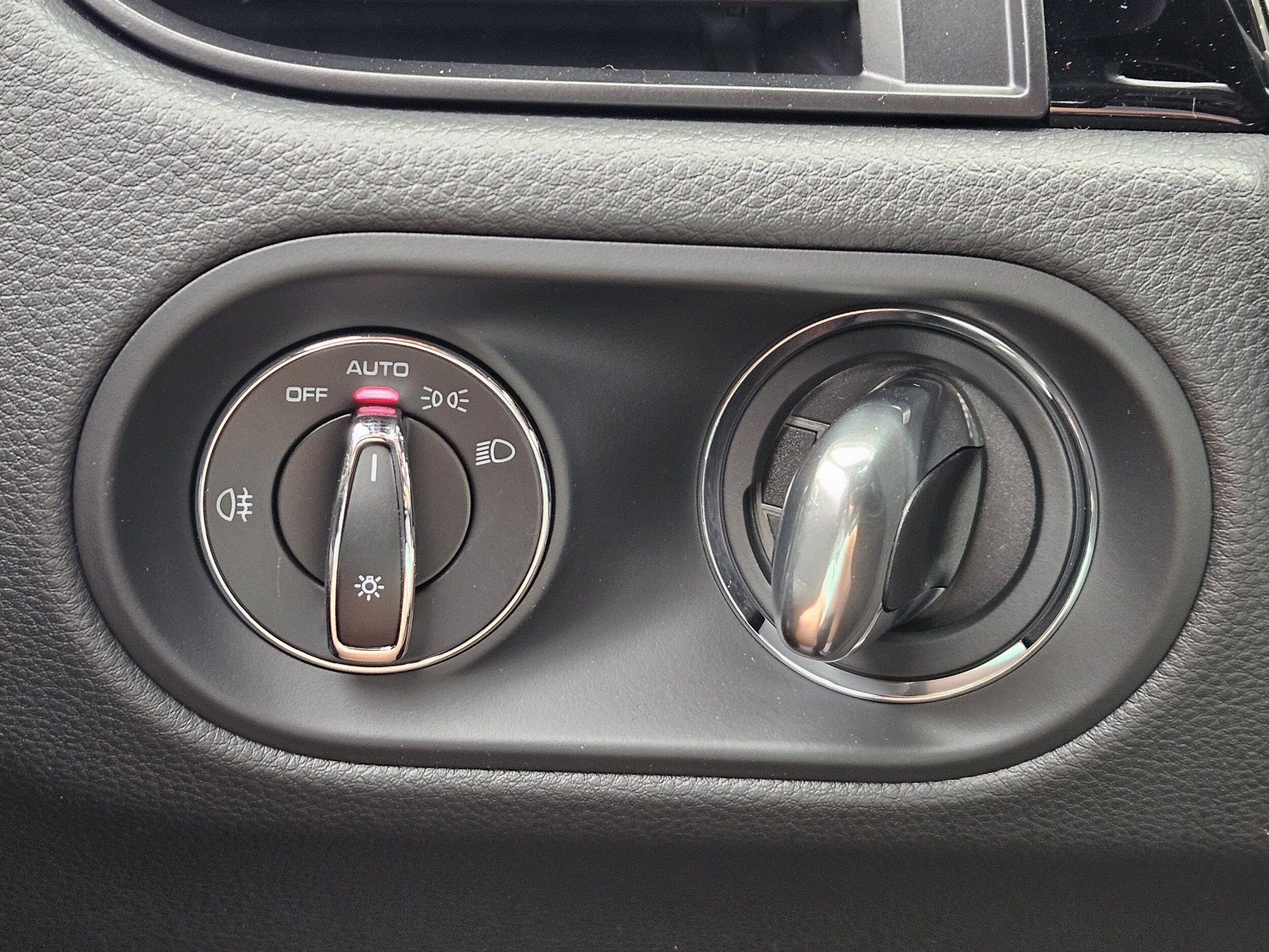 2026 Porsche Macan - Photo 20