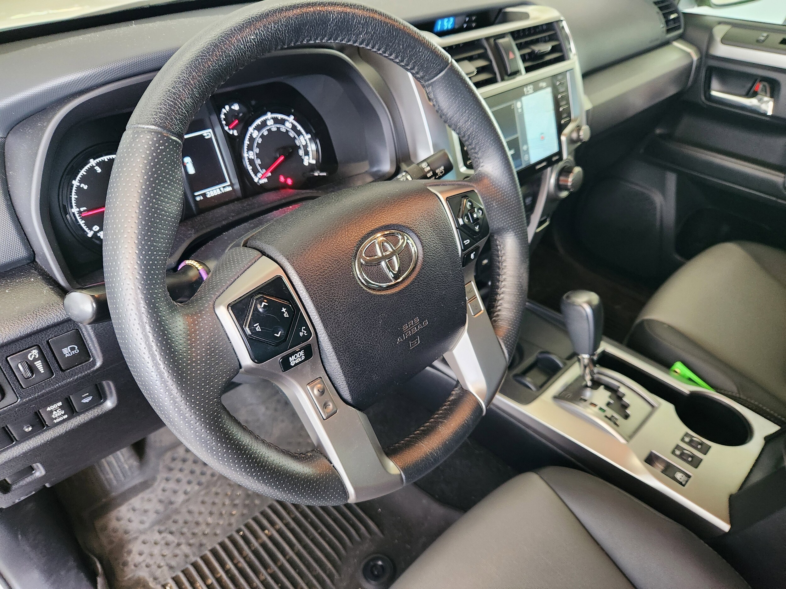 2022 Toyota 4Runner SR5 Premium photo 3