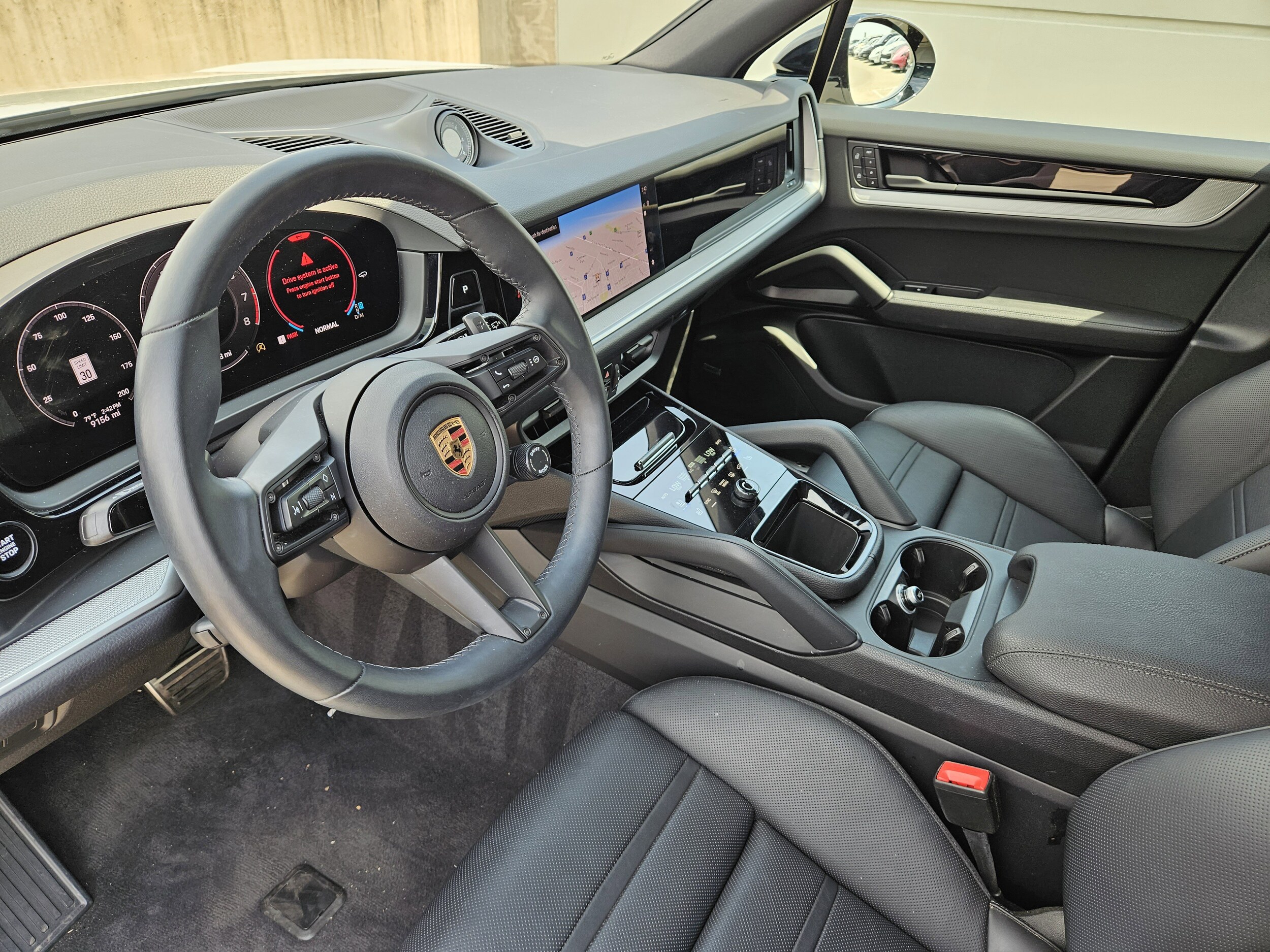 2025 Porsche Cayenne S photo 2
