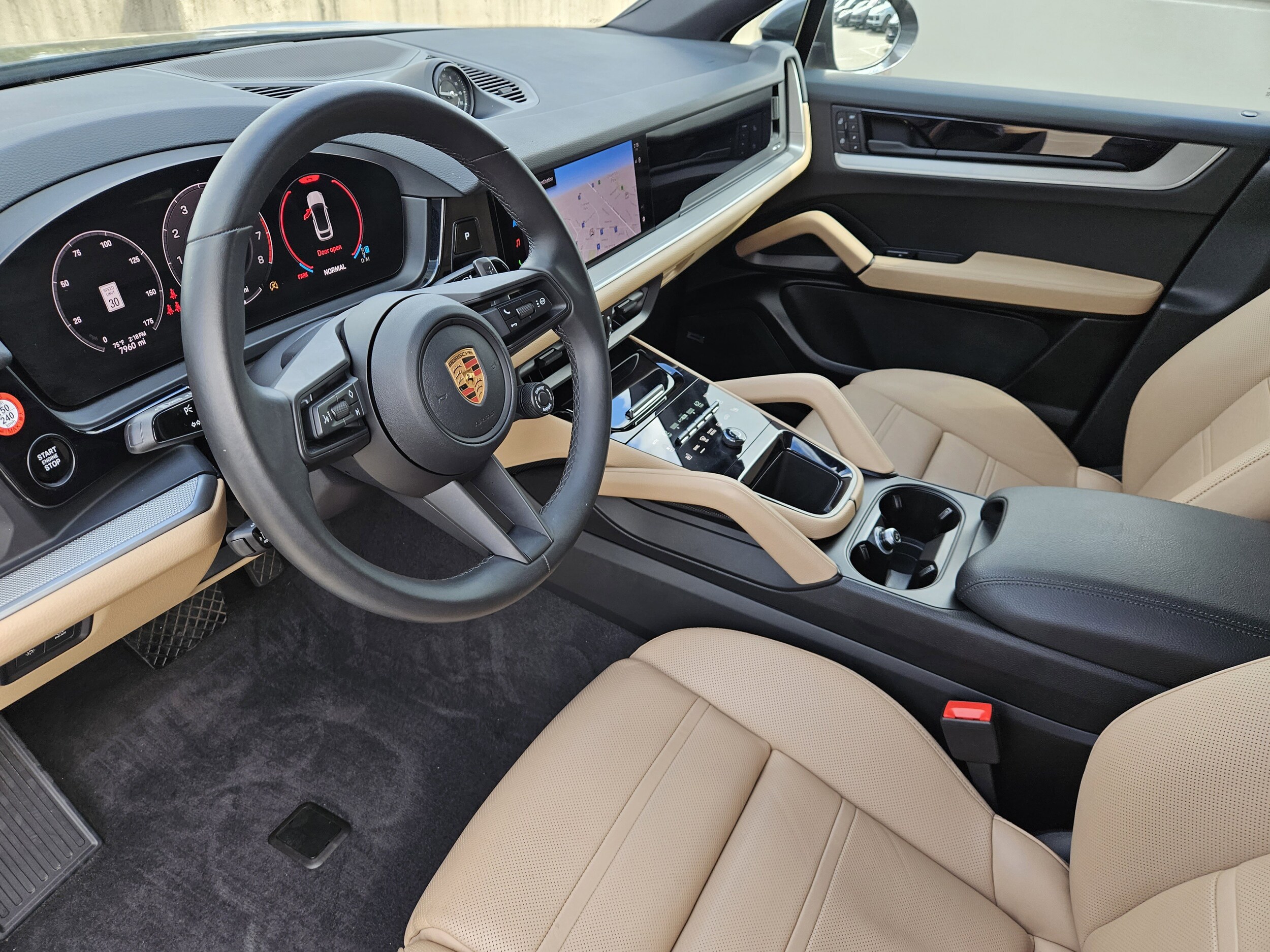 2025 Porsche Cayenne Coupe photo 4