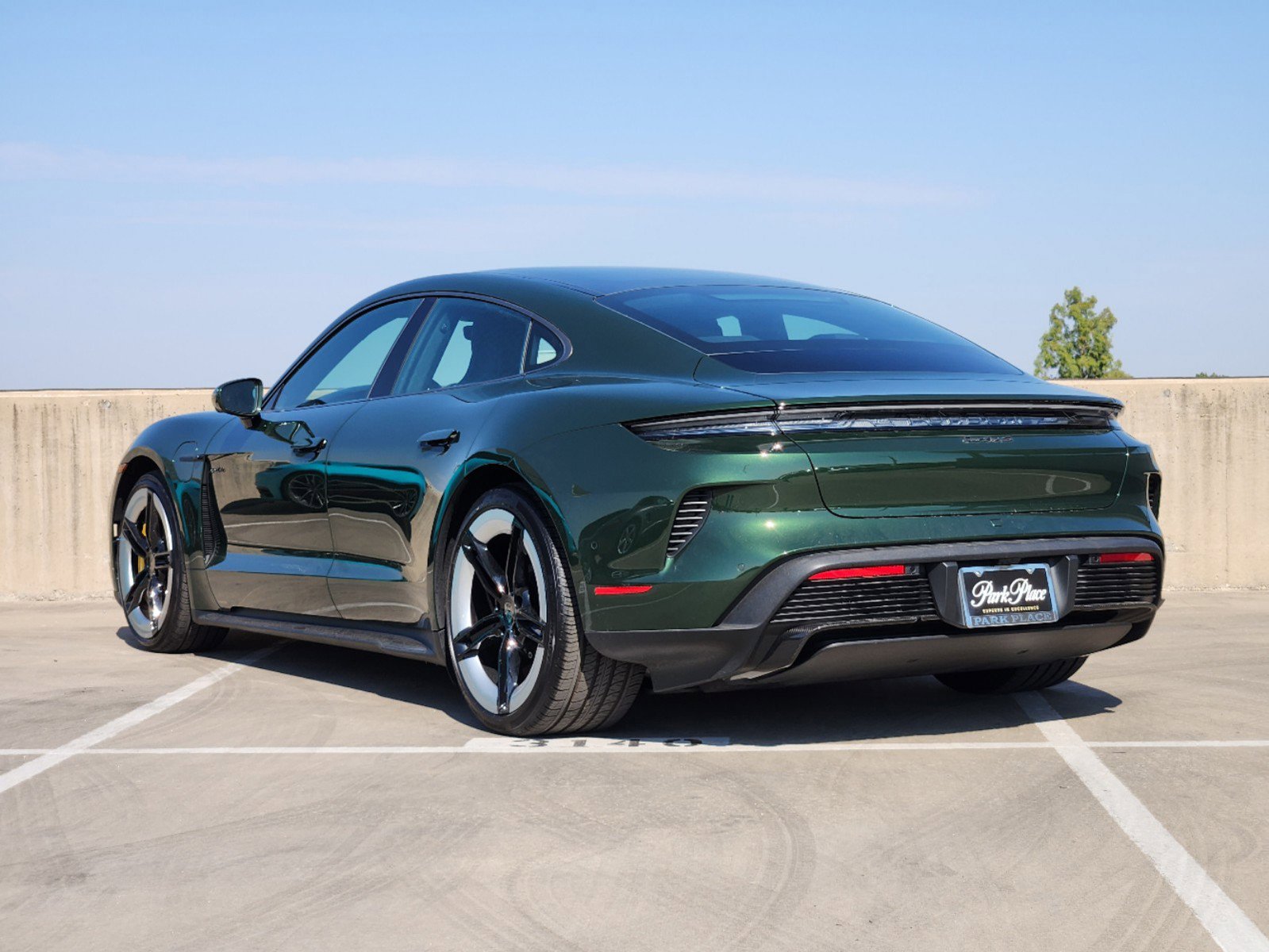 2025 Porsche Taycan Turbo photo 3