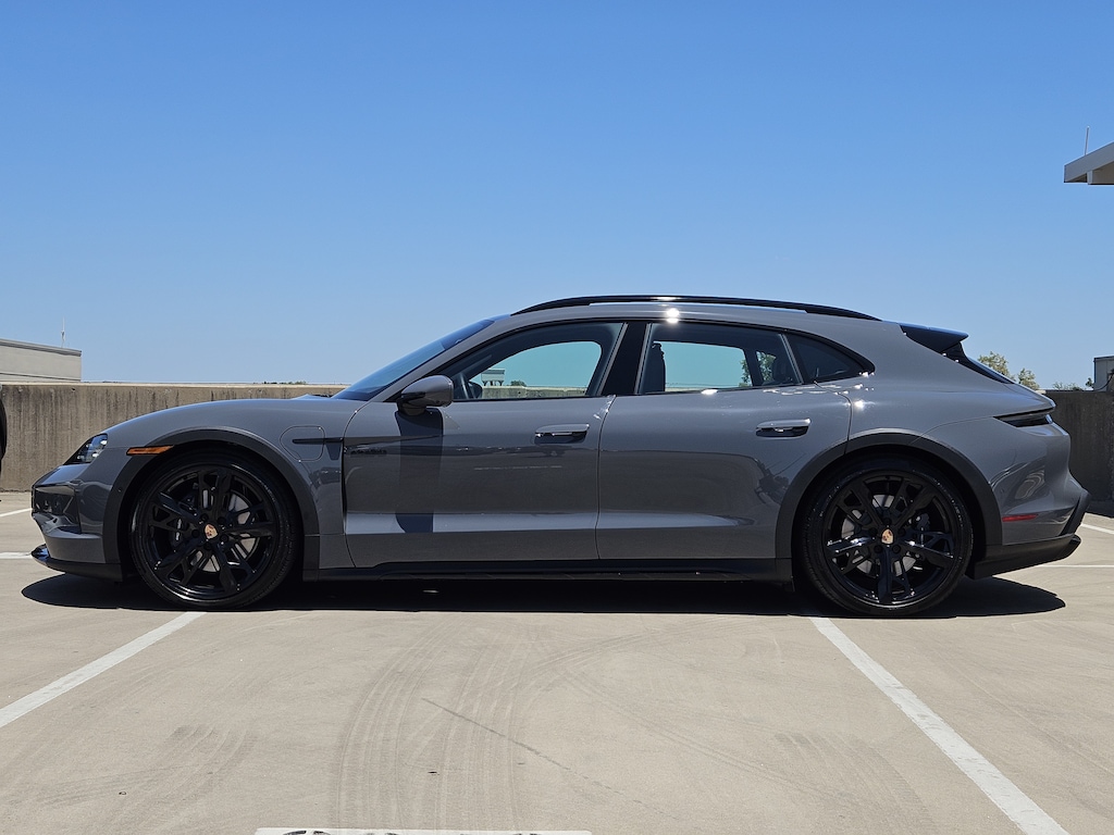 New 2026 Porsche Taycan 4 Wagon