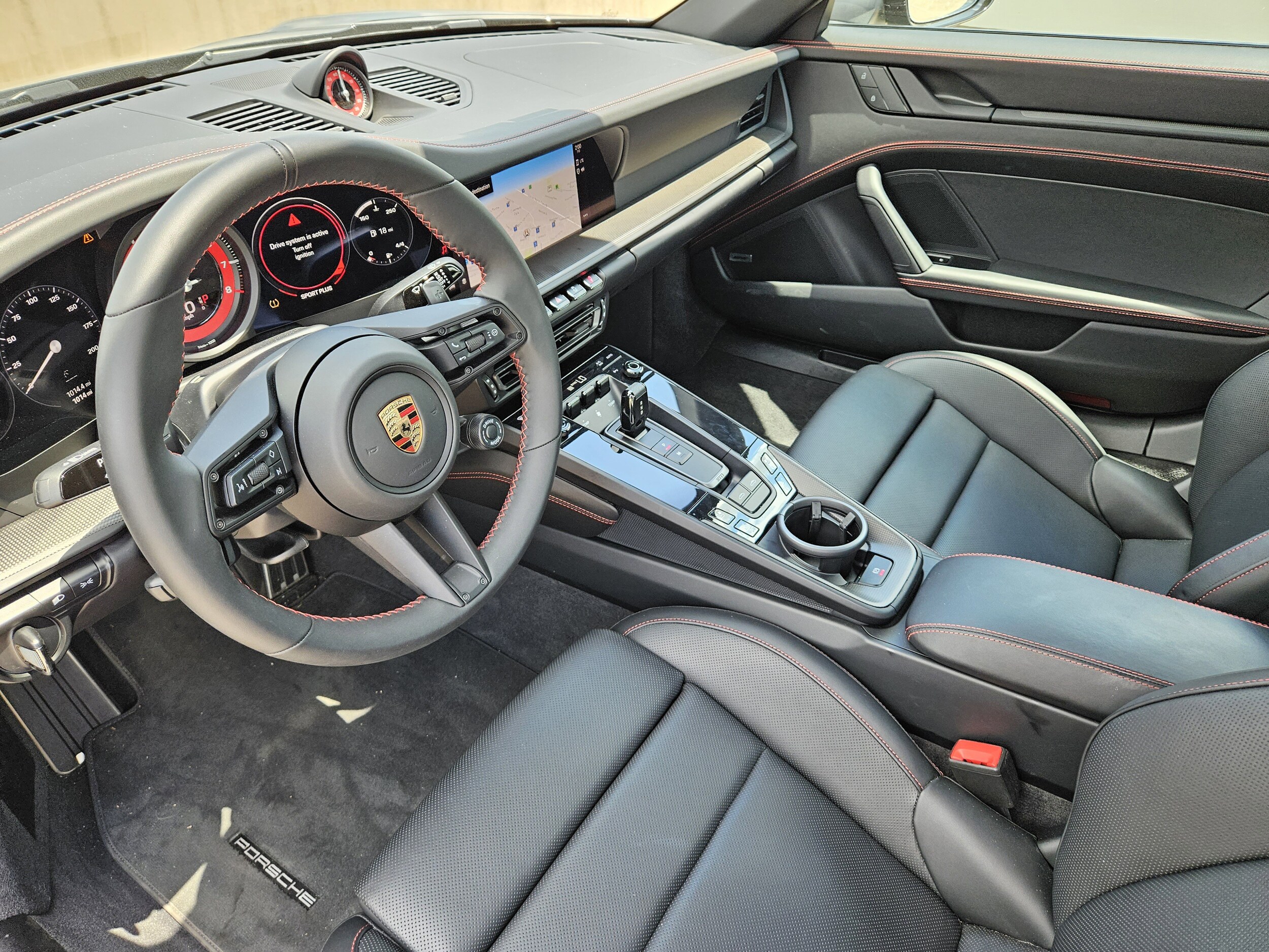 2024 Porsche 911 Targa 4 GTS photo 4