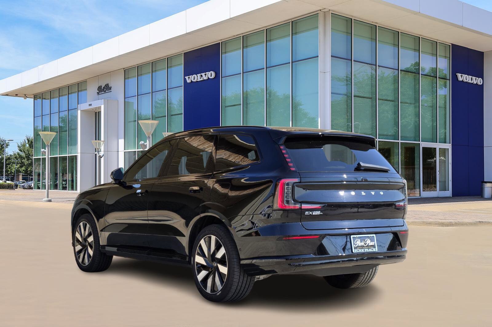 2025 Volvo EX90 Ultra photo 2