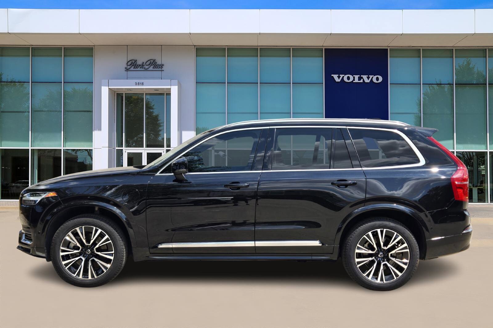 2025 Volvo XC90 Plus photo 3