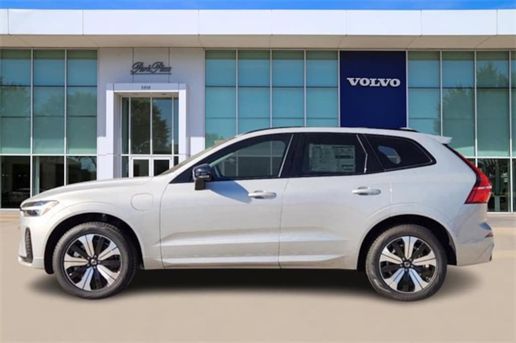 Certified 2025 Volvo XC60 plug-in hybrid T8 Core SUV
