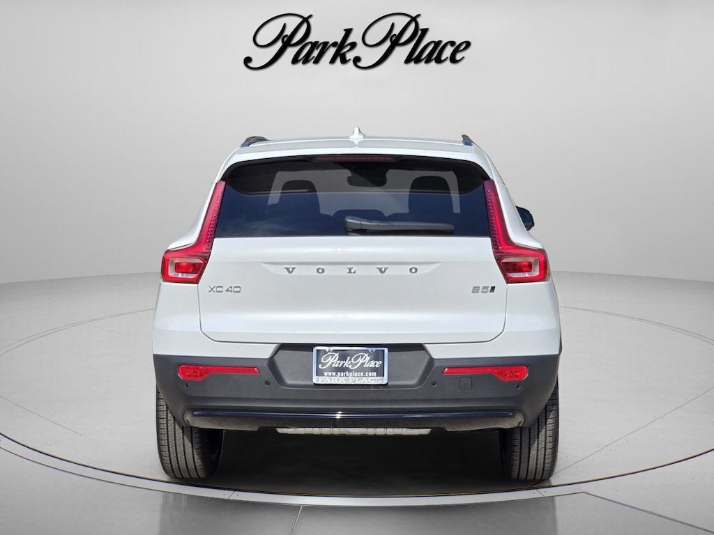 Used 2026 Volvo XC40 B5 Plus SUV
