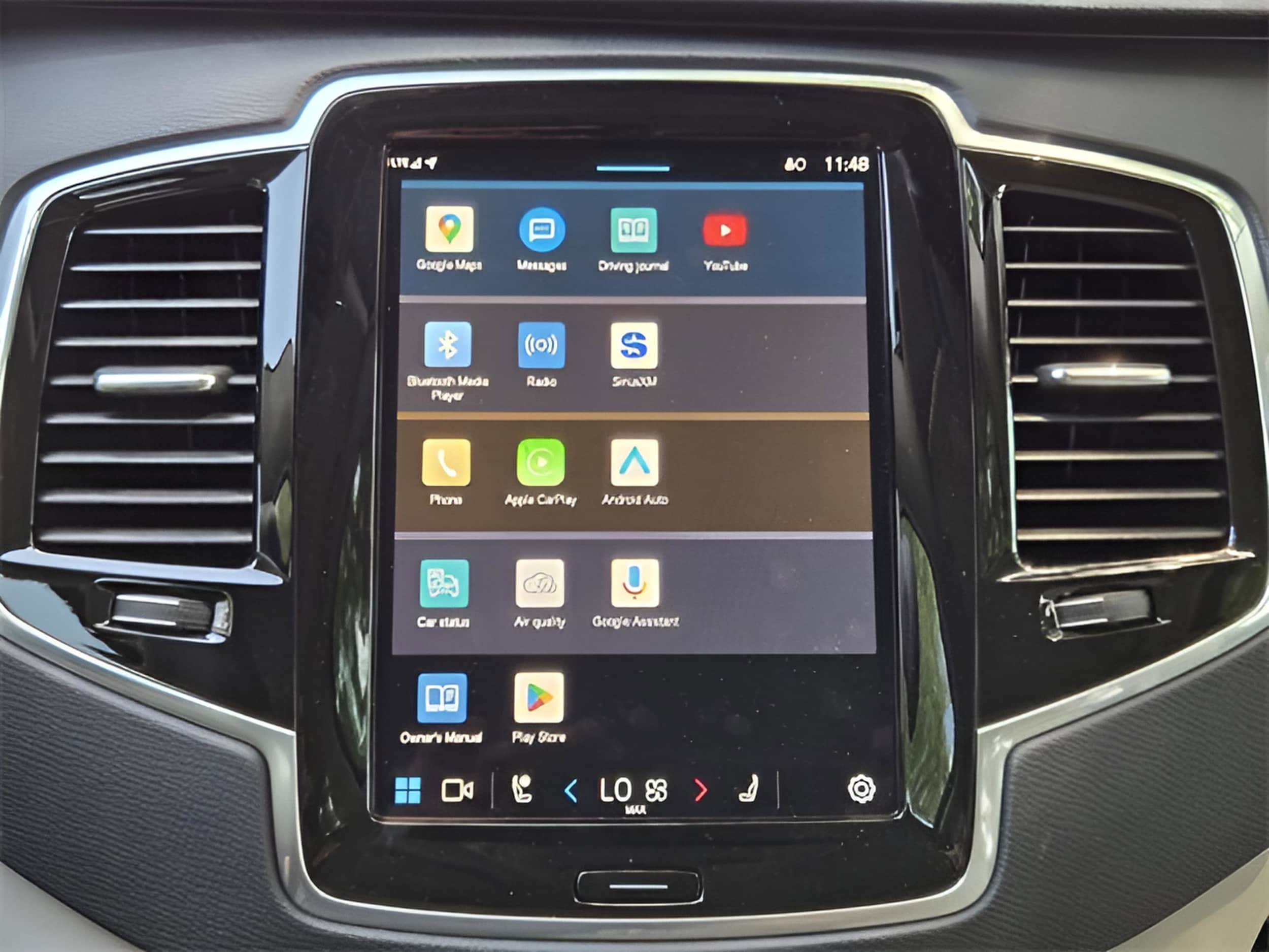 2025 Volvo XC90 Plus - Photo 26