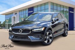 2026 Volvo V60 Cross Country B5 Plus Wagon