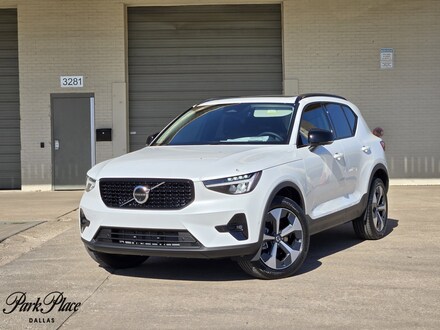 2026 Volvo XC40 B4 Plus SUV